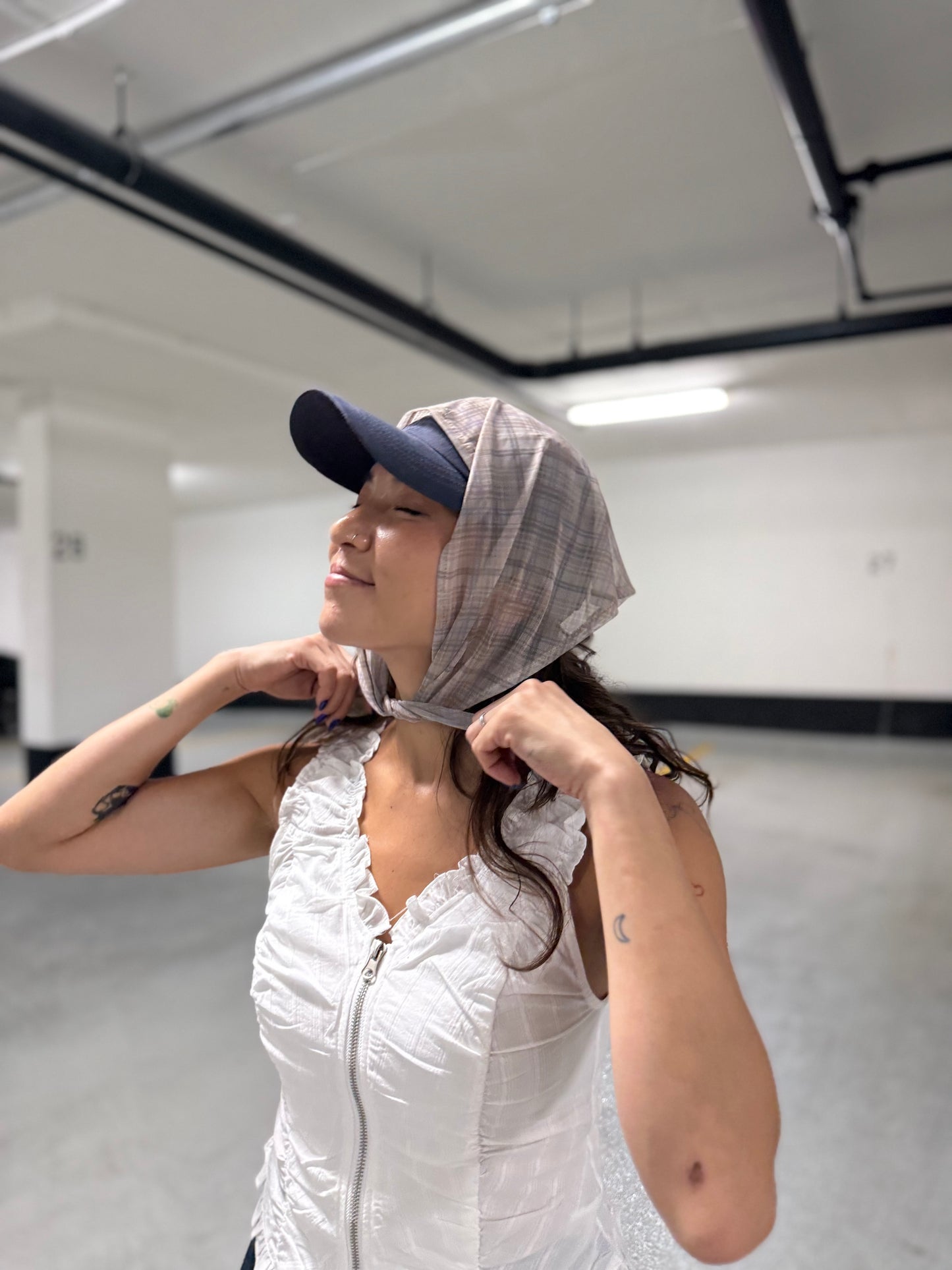 ALORA Mesh headscarf