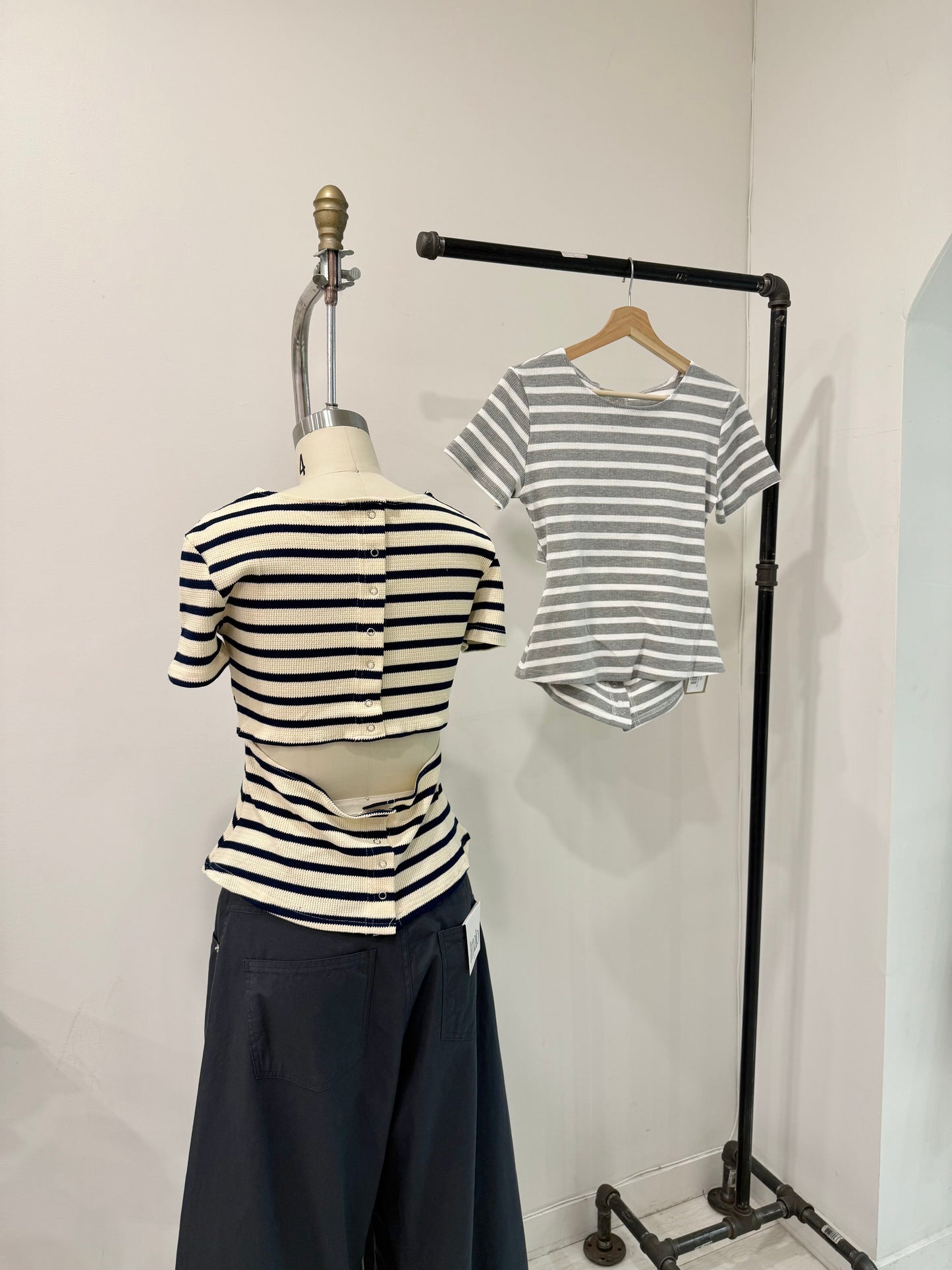 LITTO Stipe backless top