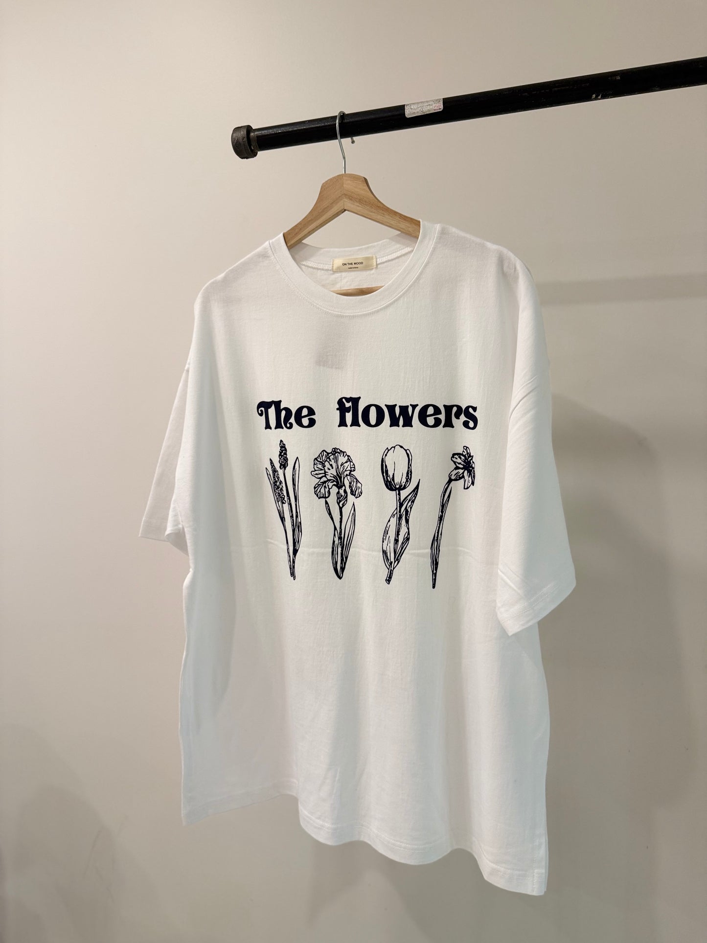 NEO Oversized graphic tee