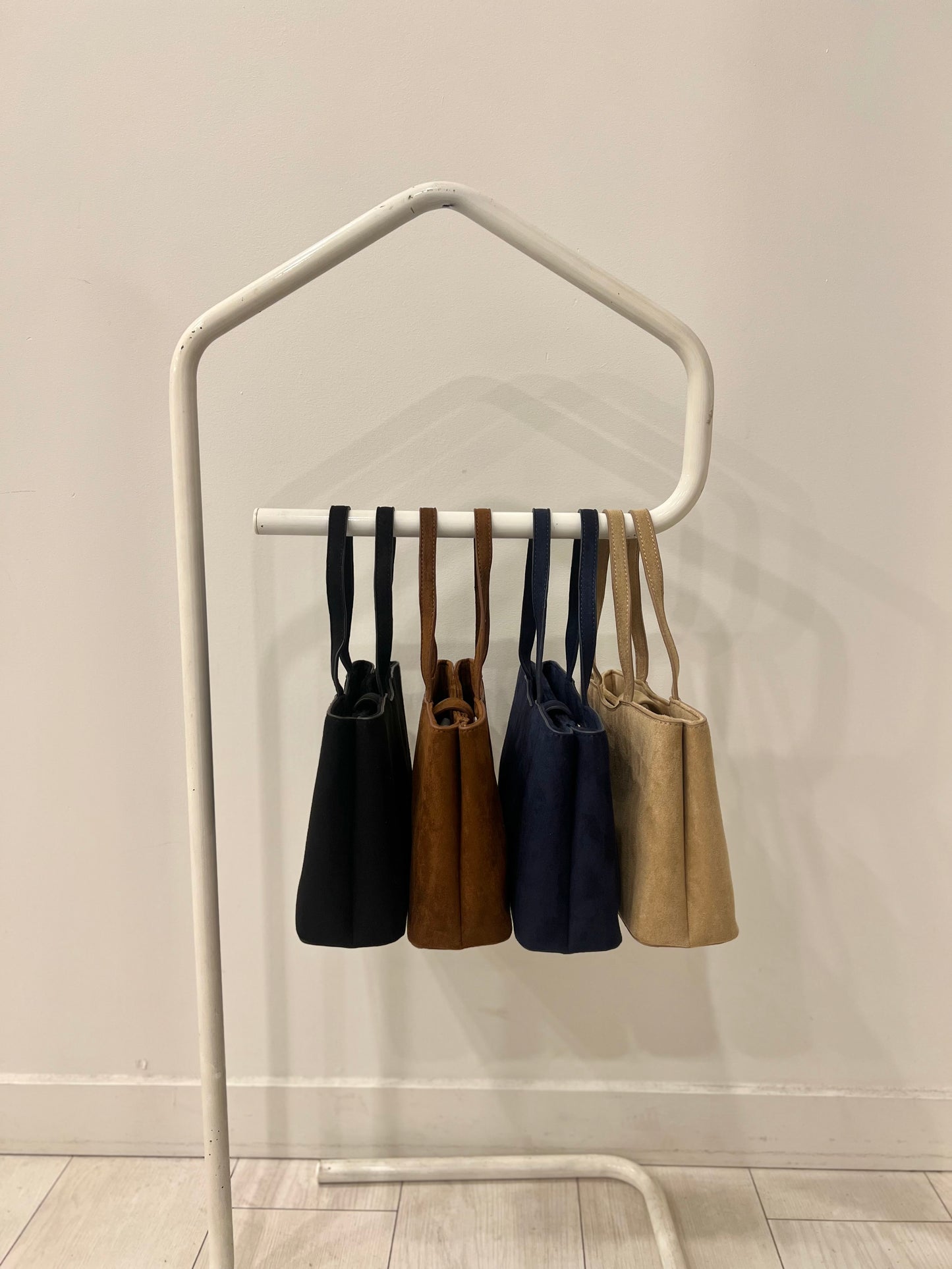 ZAIN Suede bag