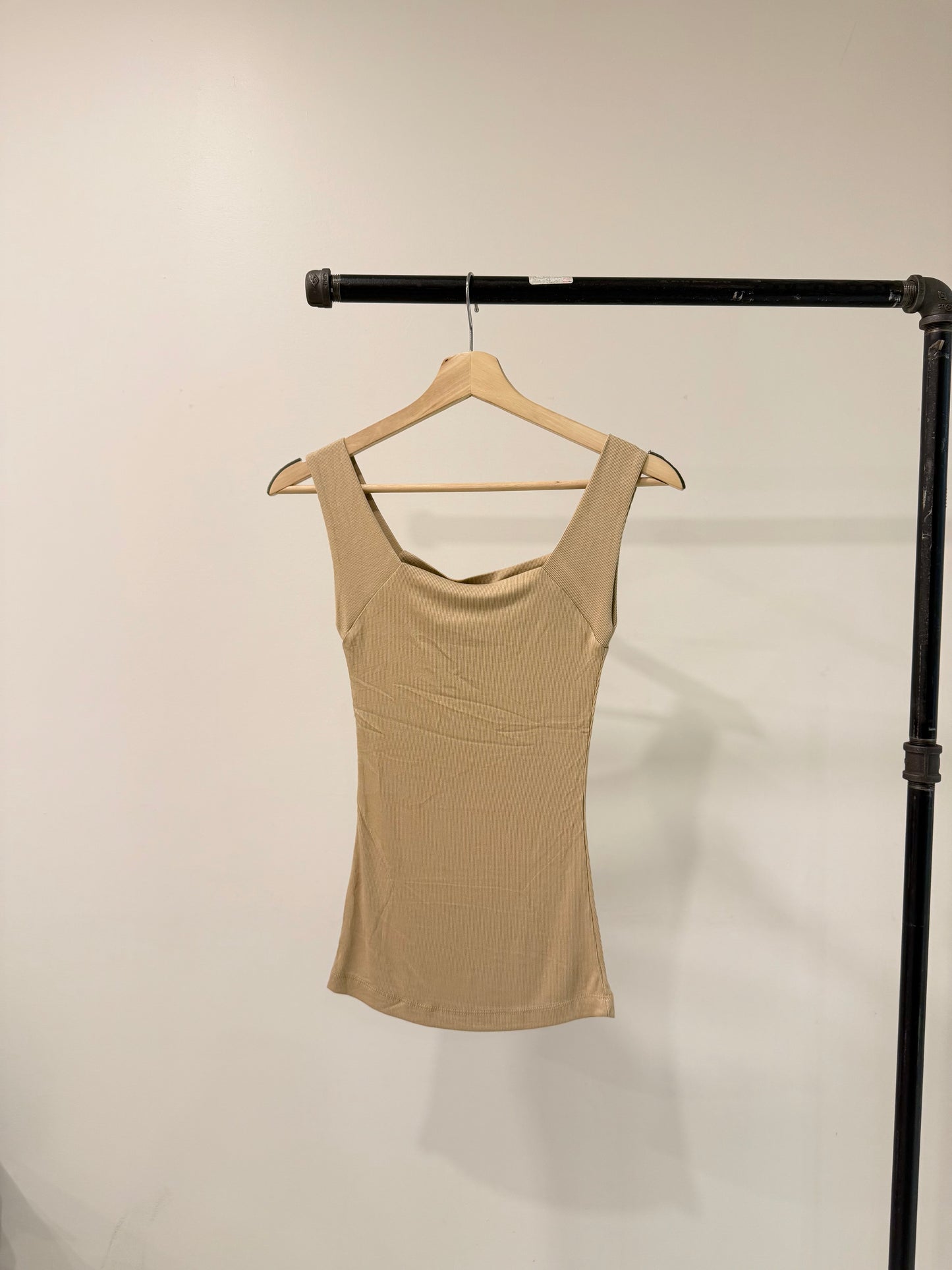 AMIRA Square-neck top