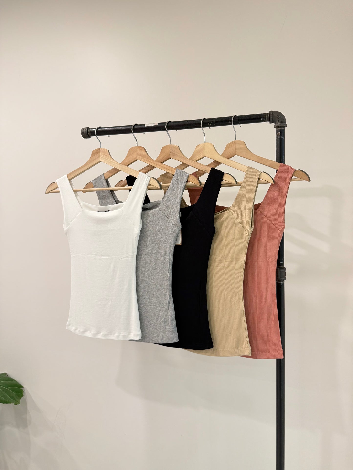 AMIRA Square-neck top