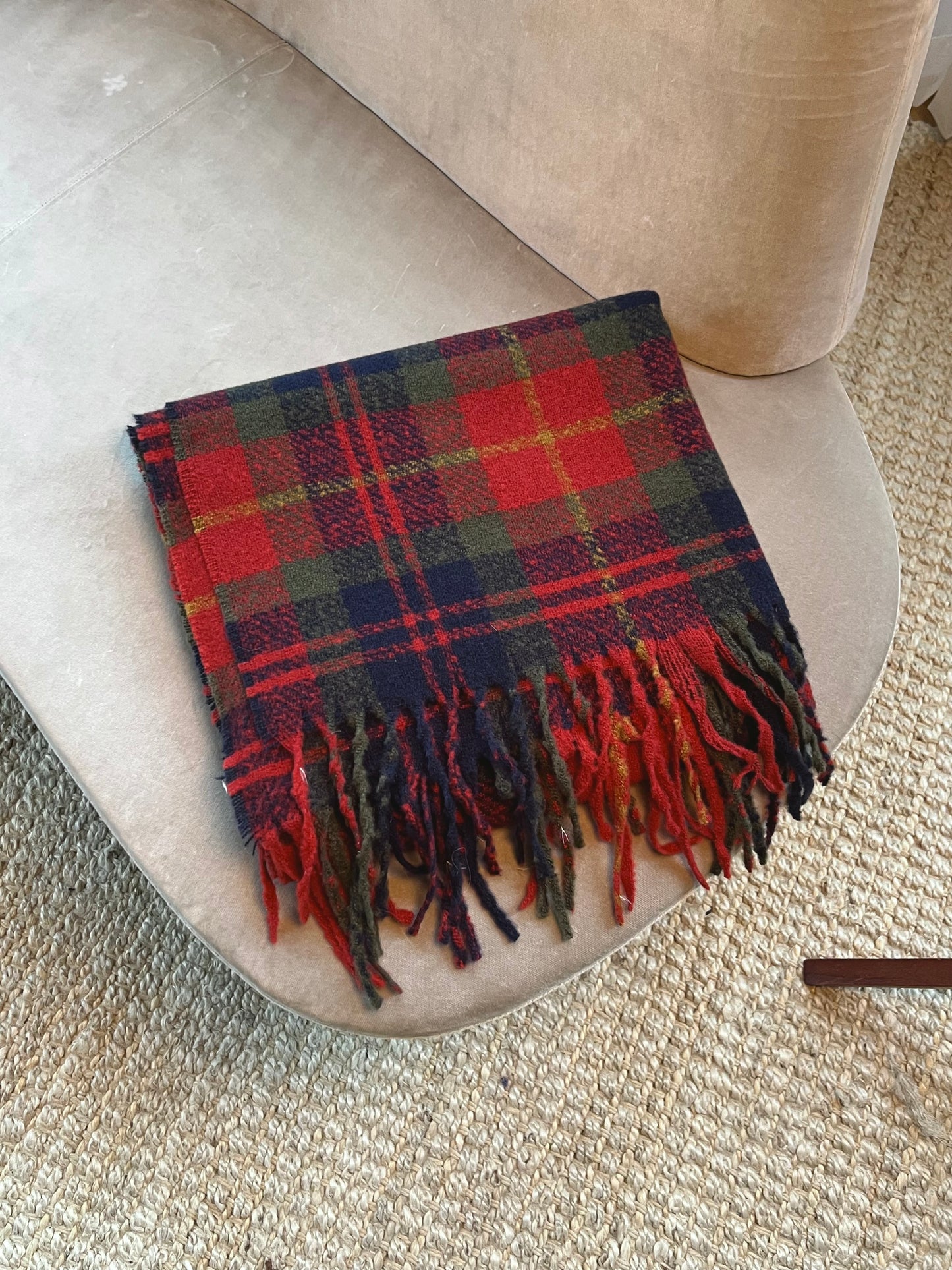 RANGE Plaid scarf