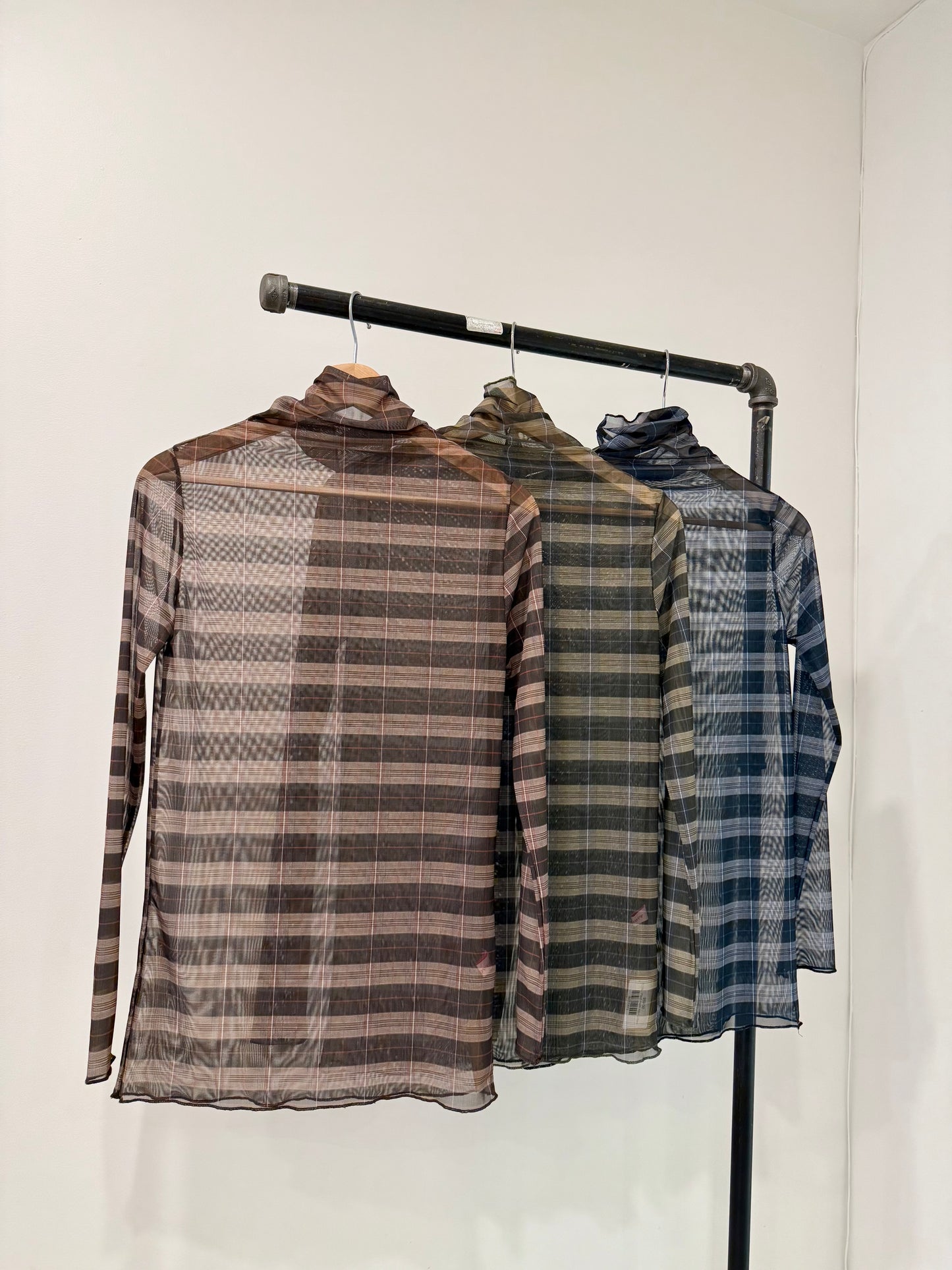 ROYAL Plaid mesh top