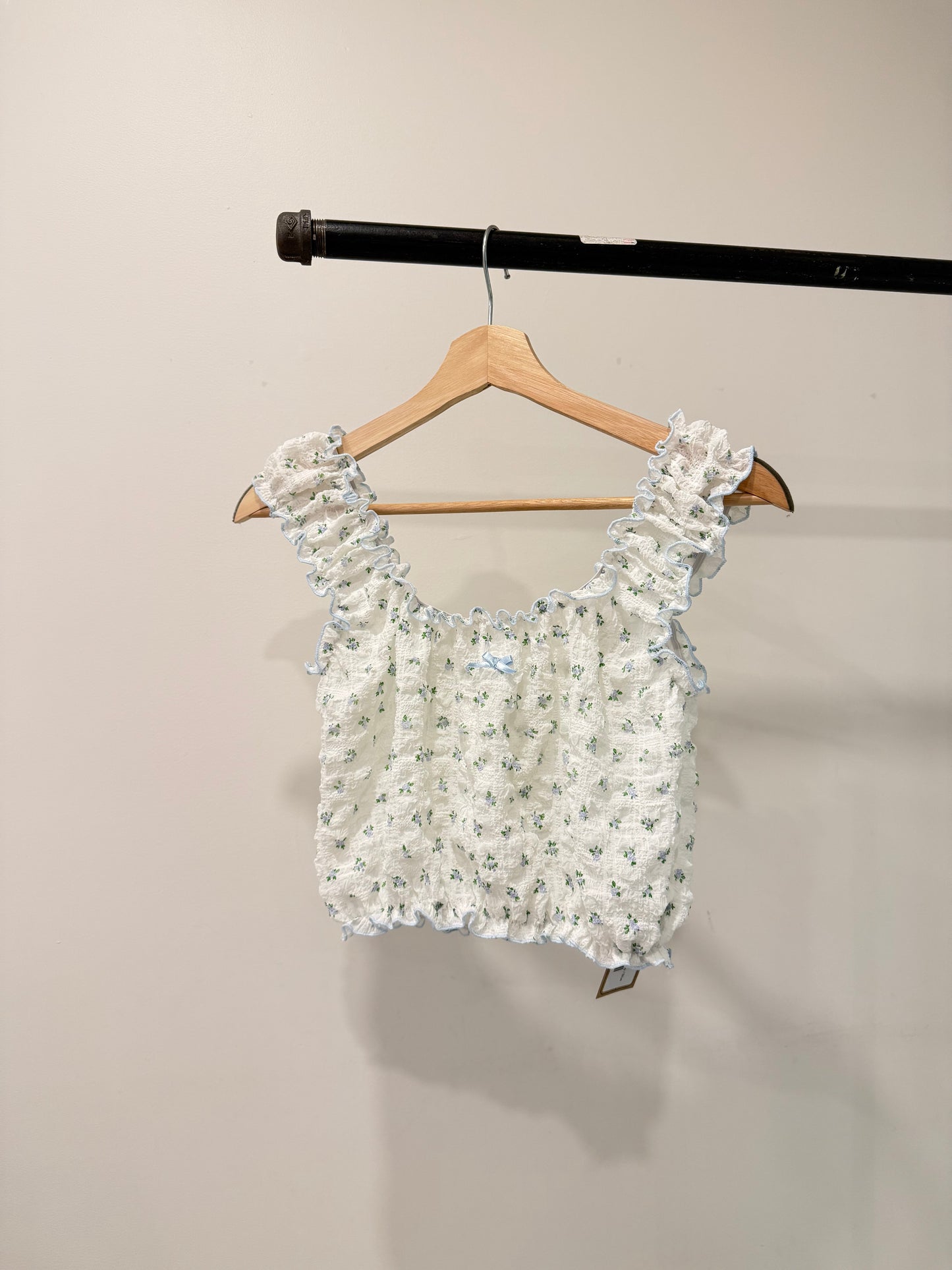 AMOURA Floral bubble top