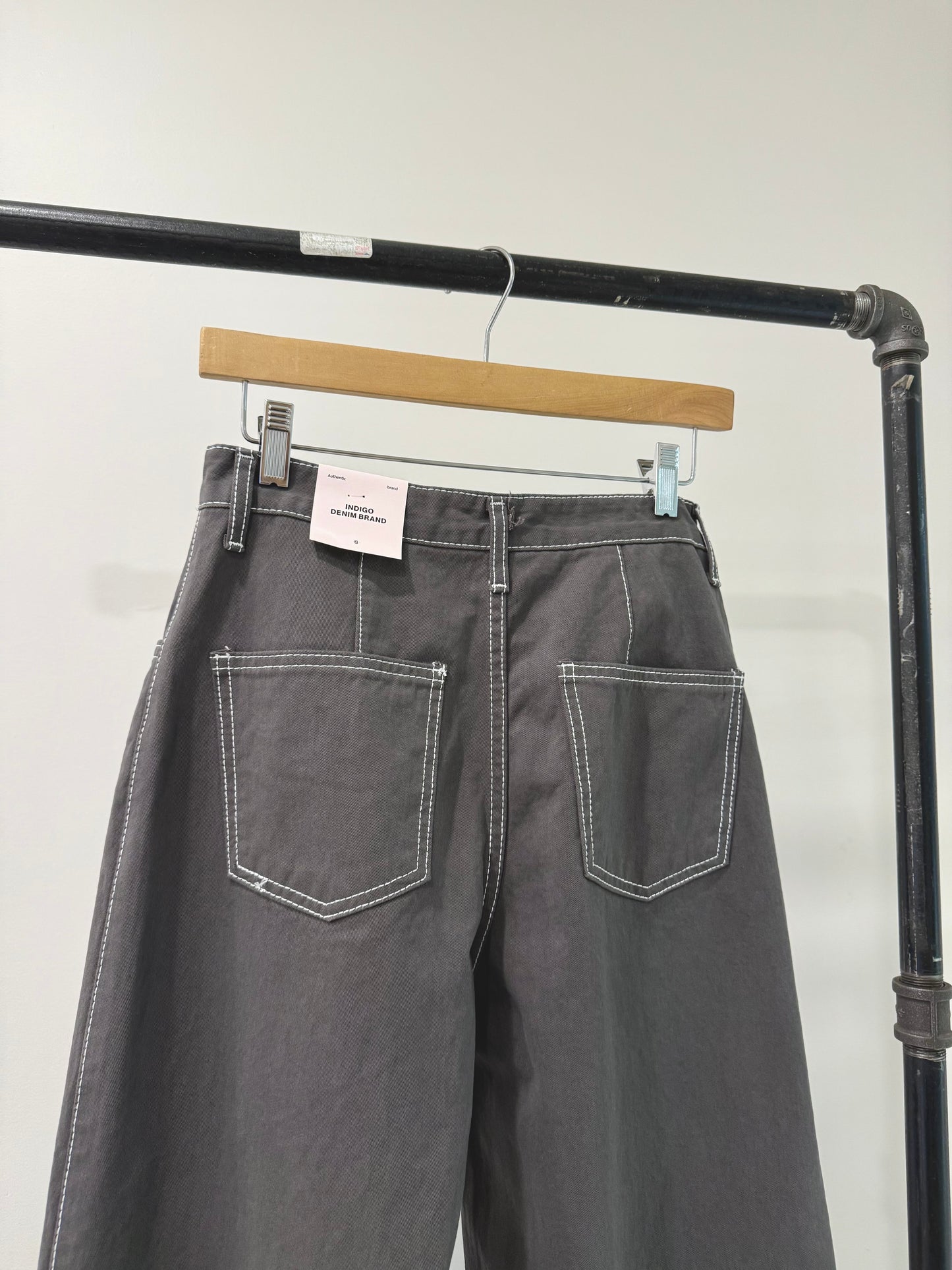 DAIEN Stitch pants