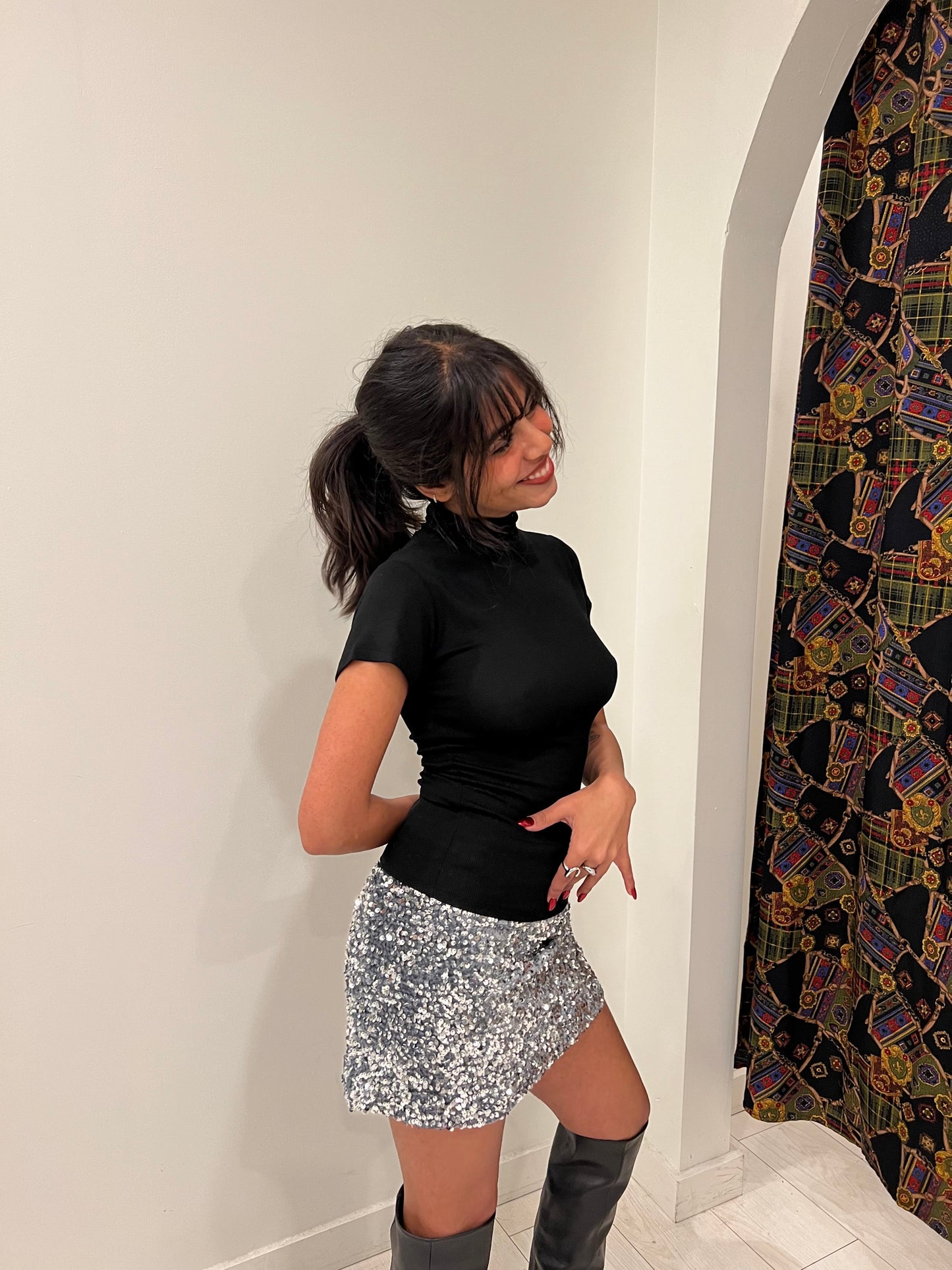 TWINKLE Sequin mini skirt