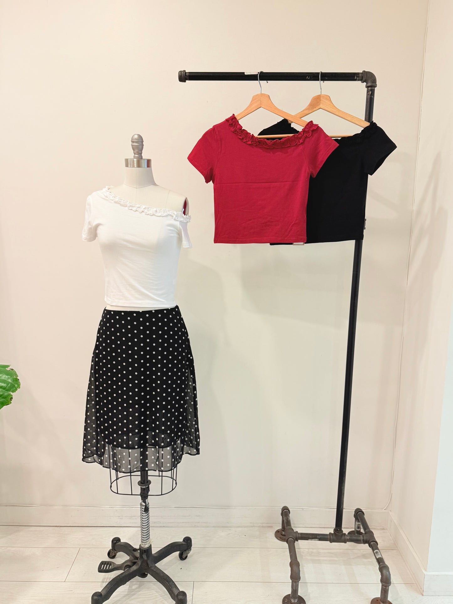 MITY One shoulder tee