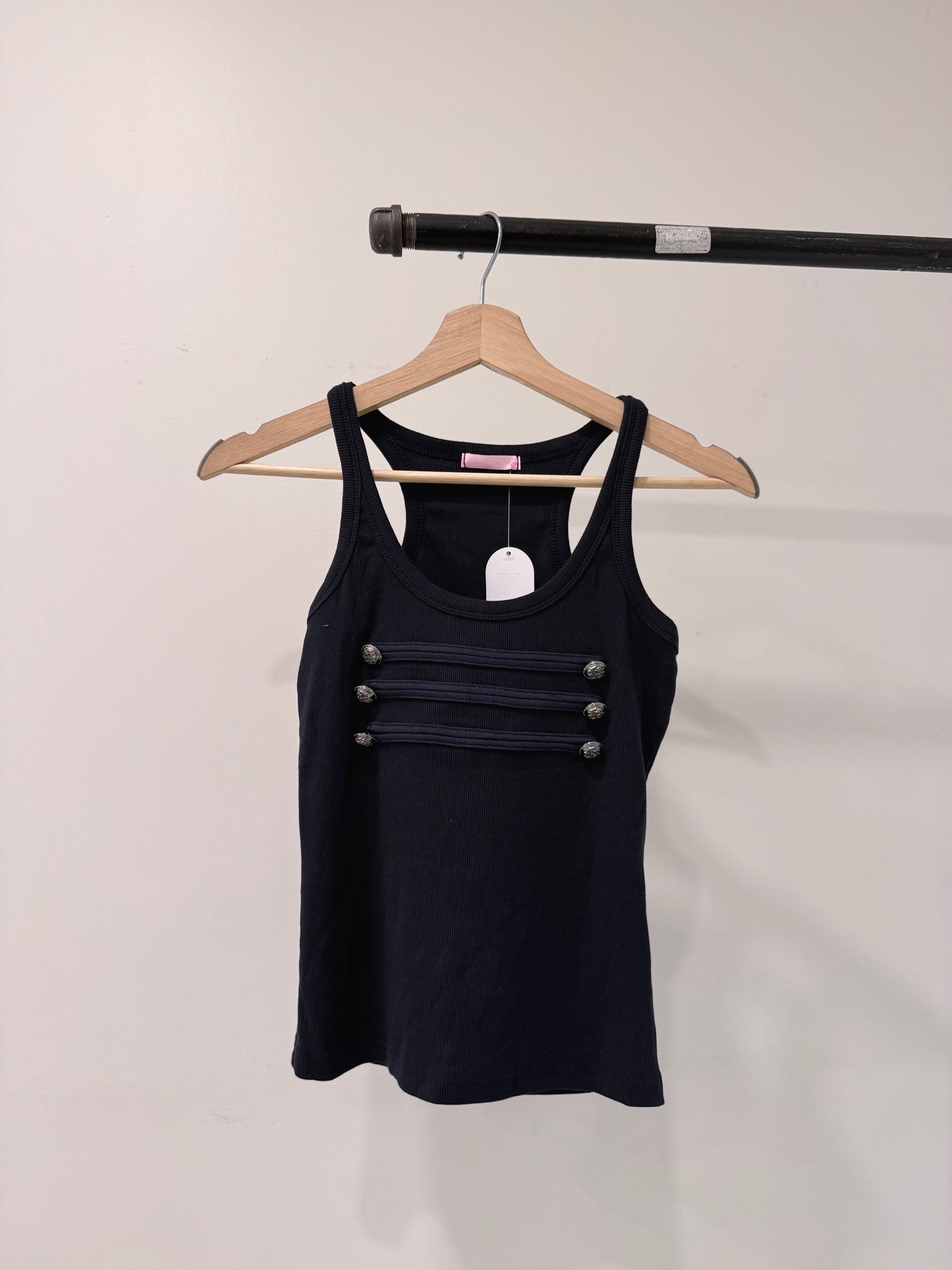 DELIA Button-trim tank