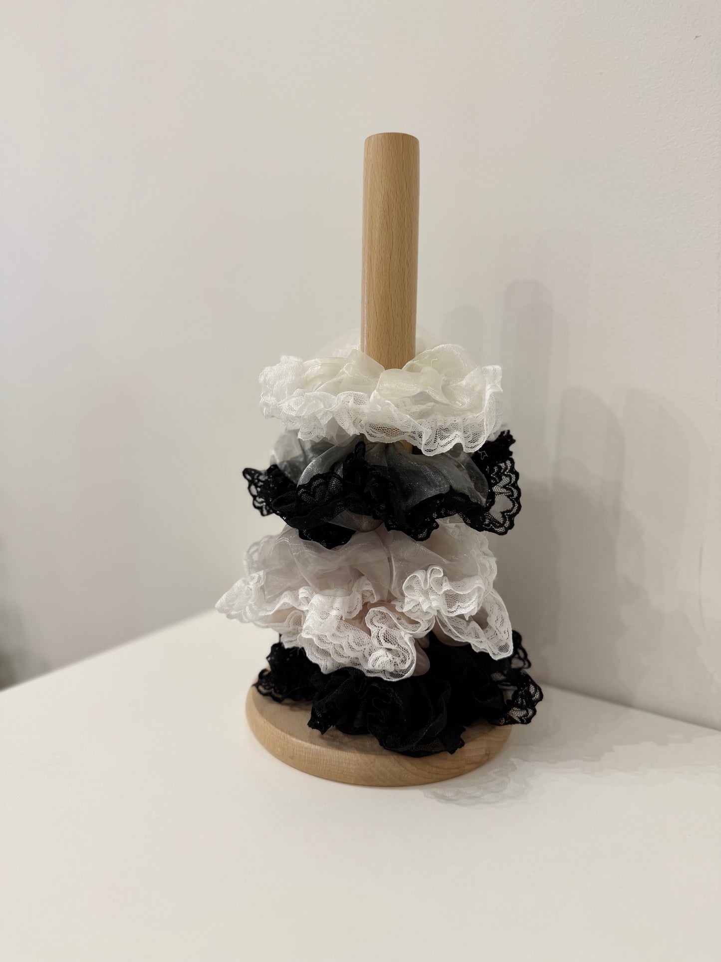 MAMA Lacy scrunchies