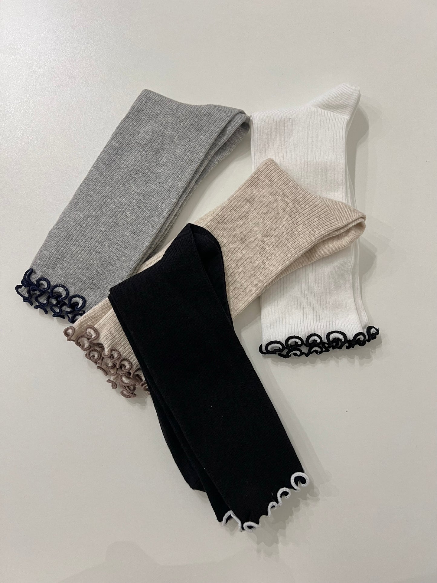 COVEY Lettuce edge long socks