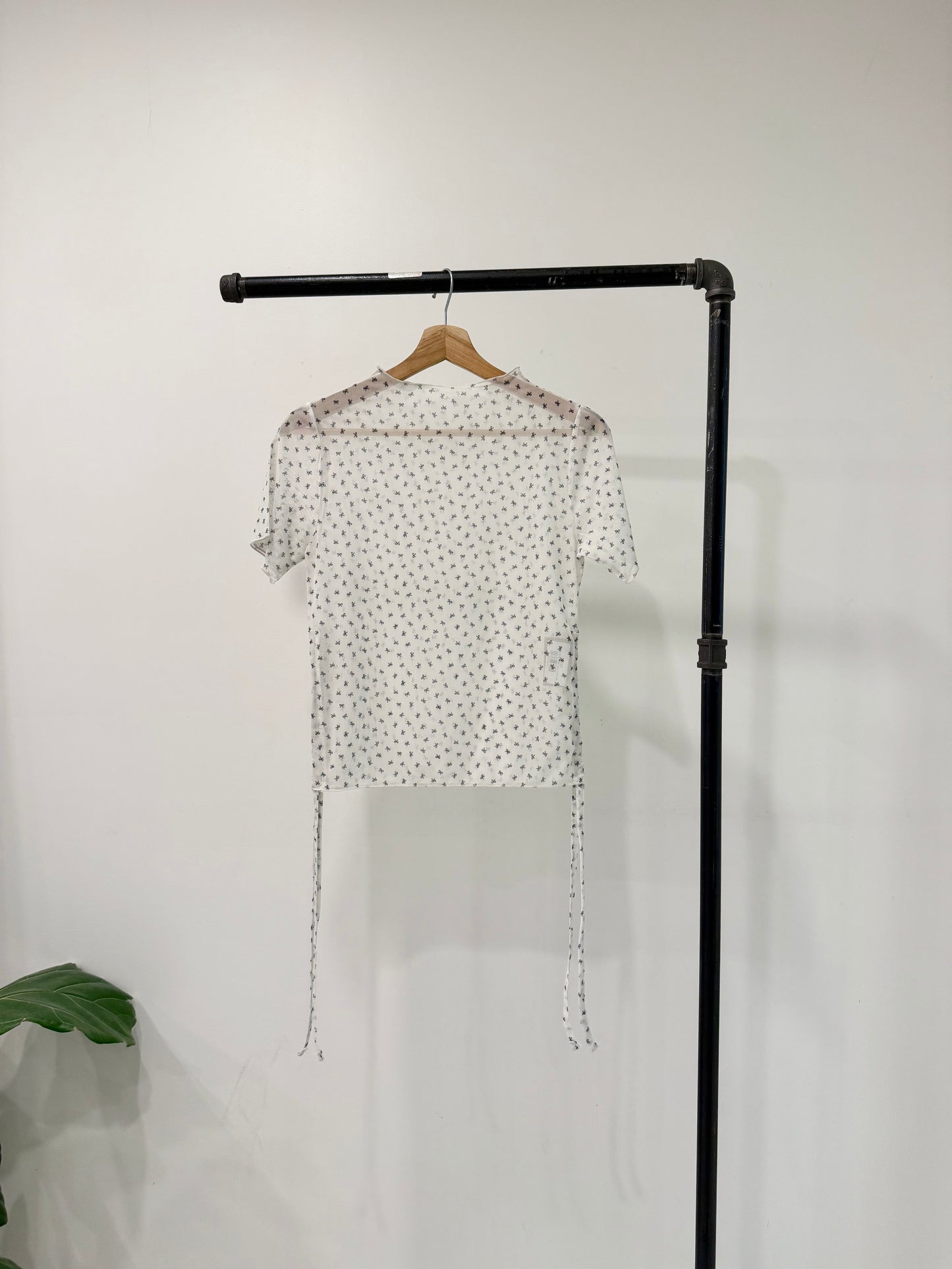 JAYCE Bow mesh top