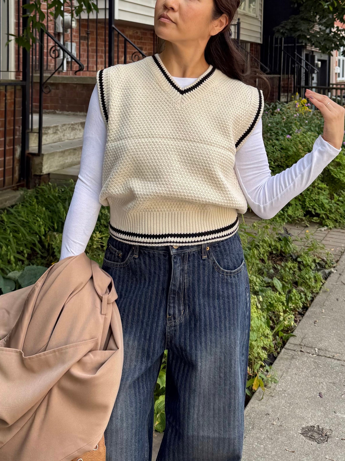 KIND Knit vest