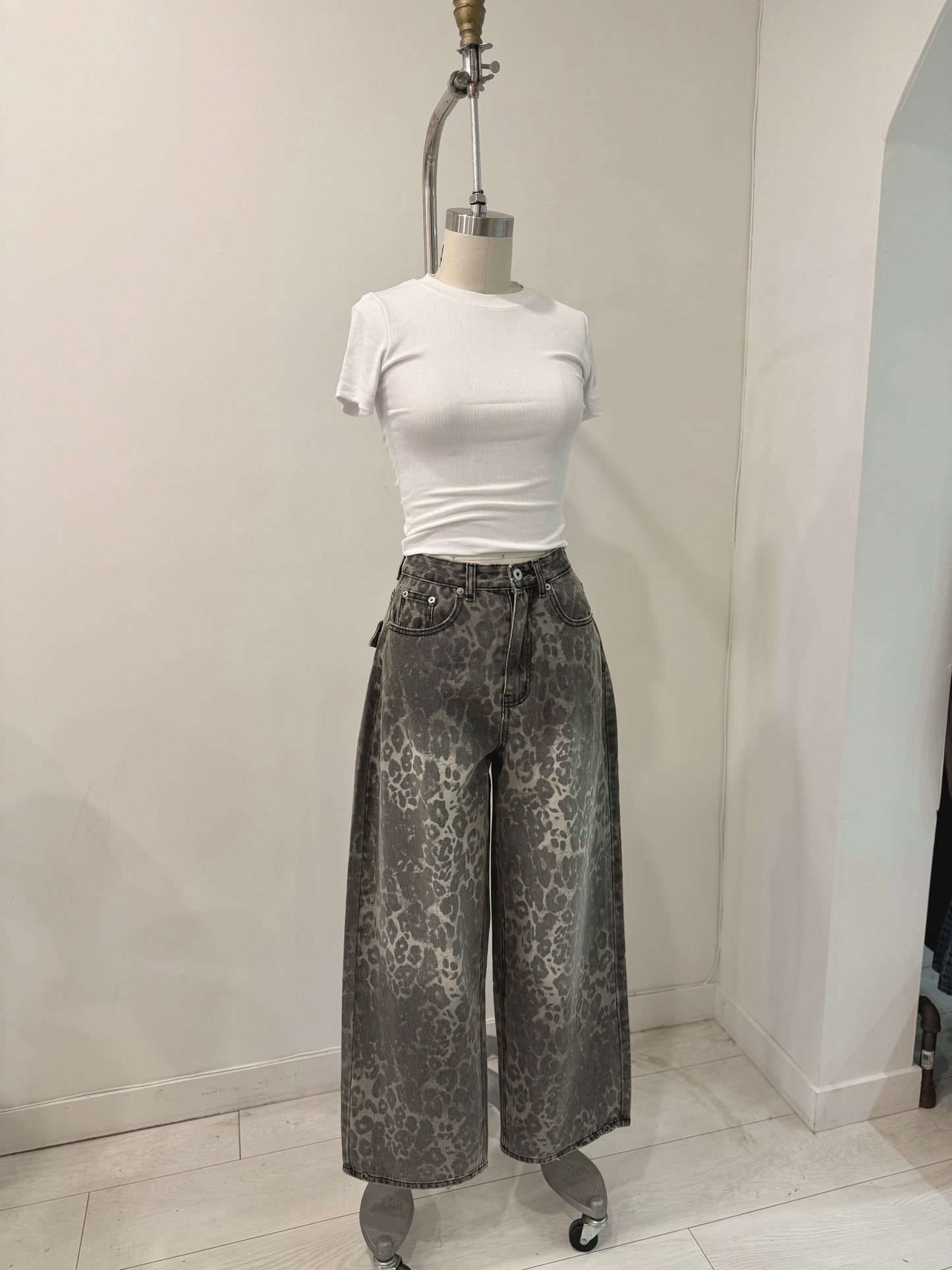 TOCUT Cheetah printed jeans