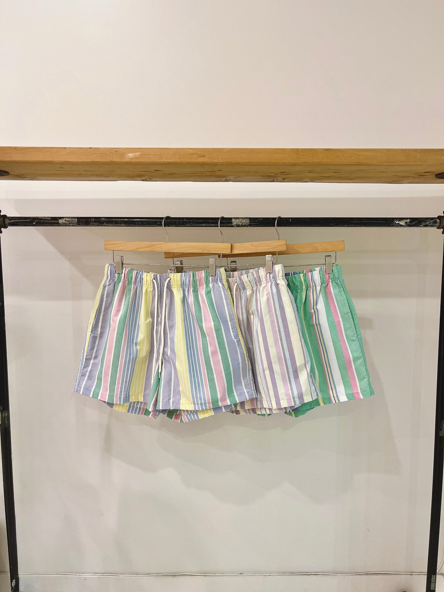 TIGER Multi-stripe shorts