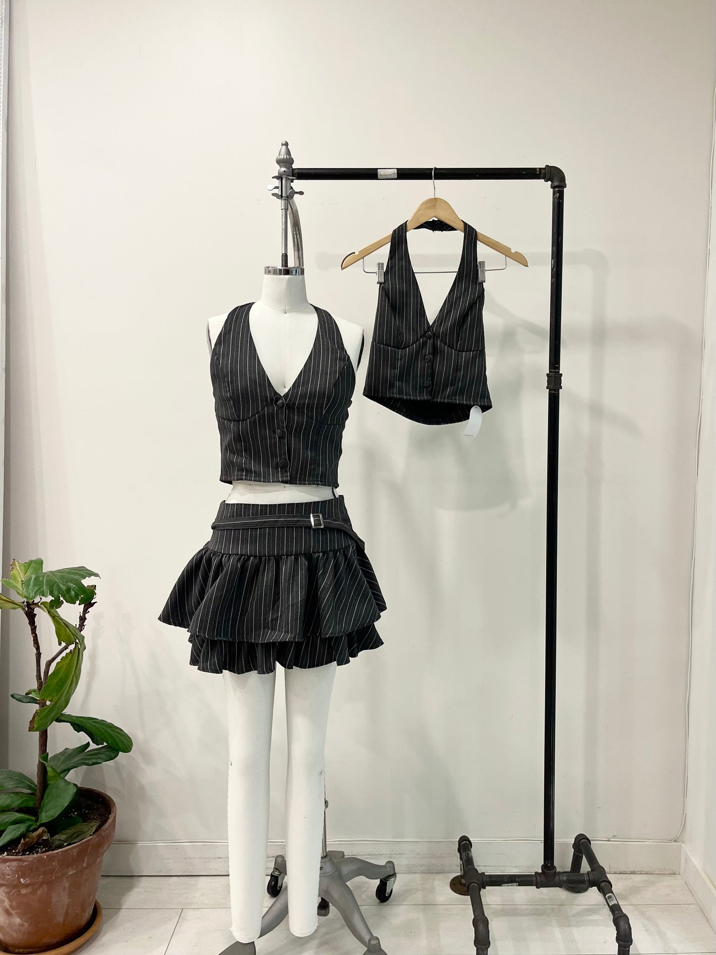 ELLA Pinstripe set