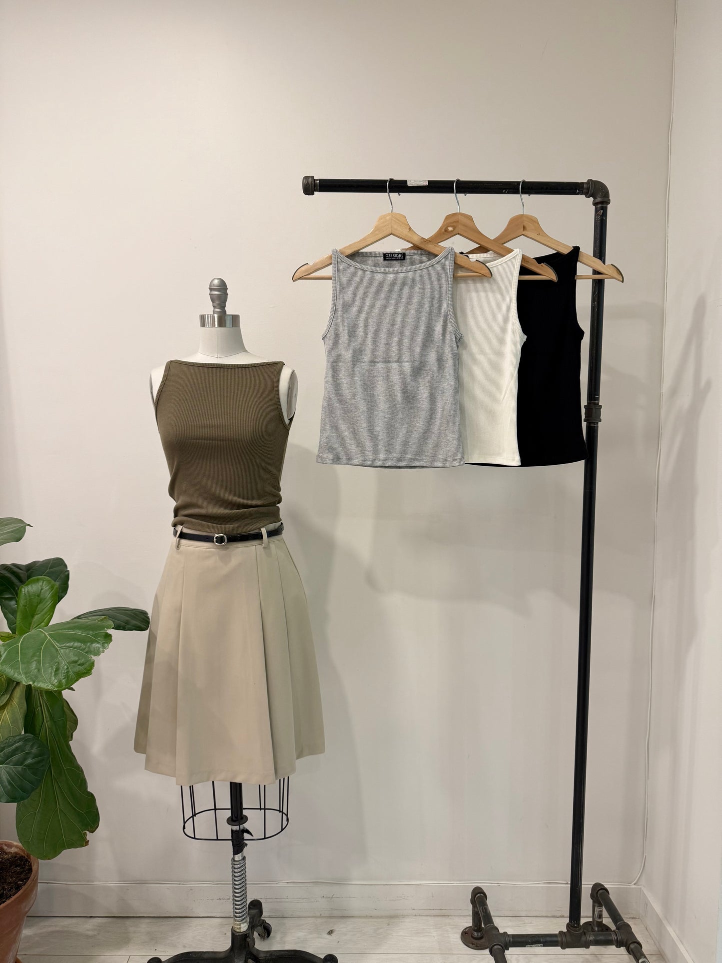 NOKA Boatneck tanktop