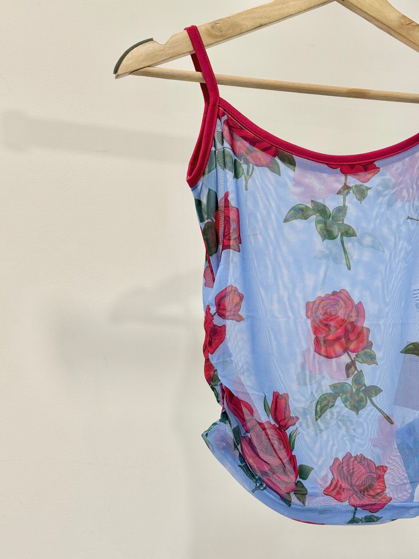 VALERIA Rosy mesh top