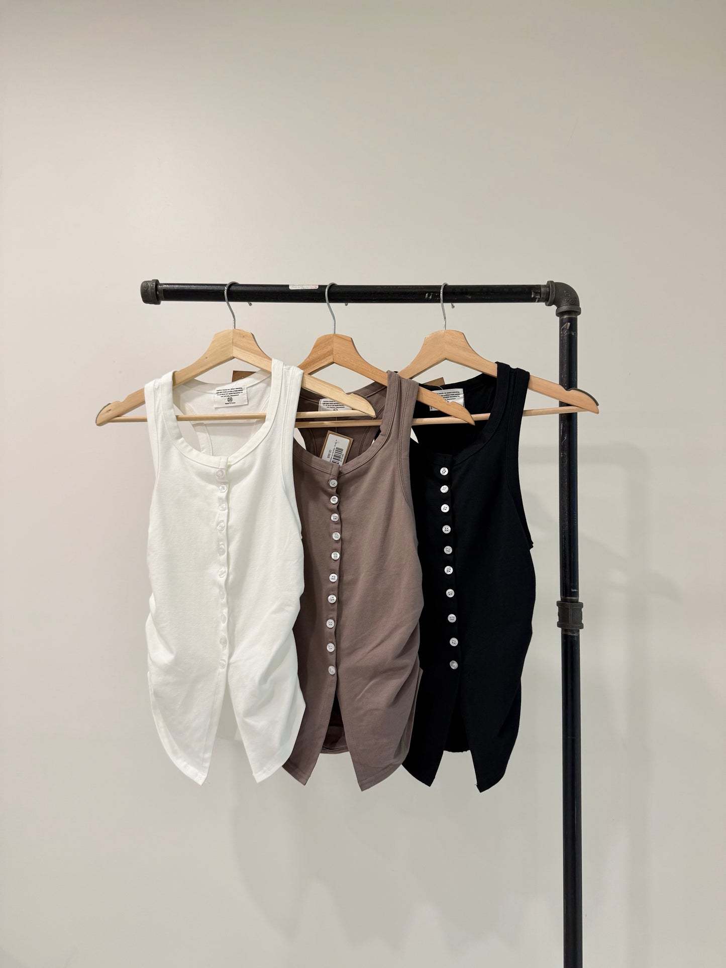 RENDY Button-up tanktop