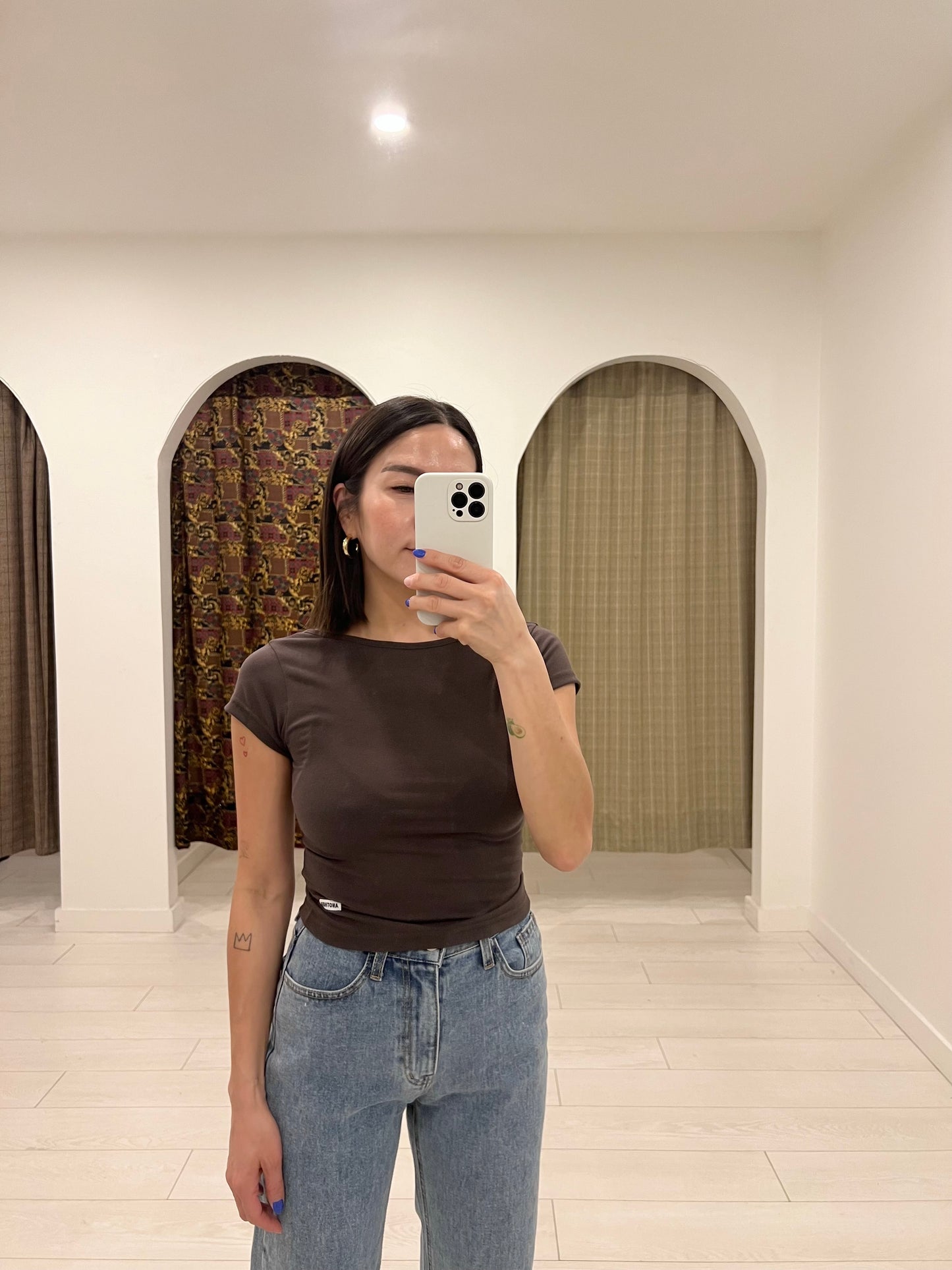 MURI Backless tee
