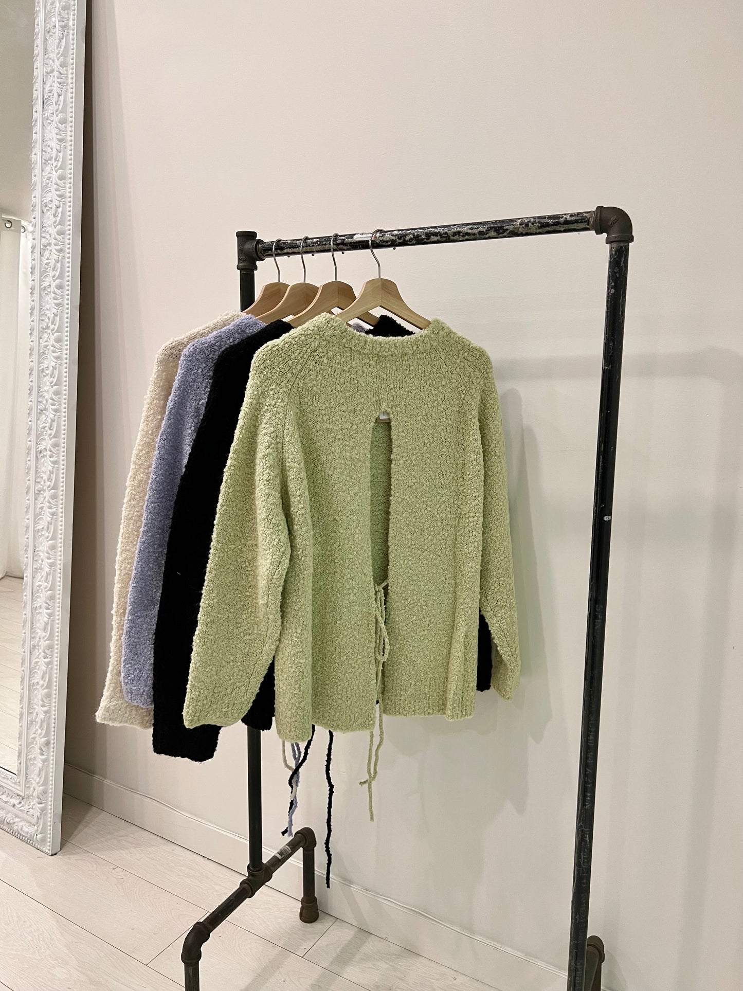 LISA Backless sweater