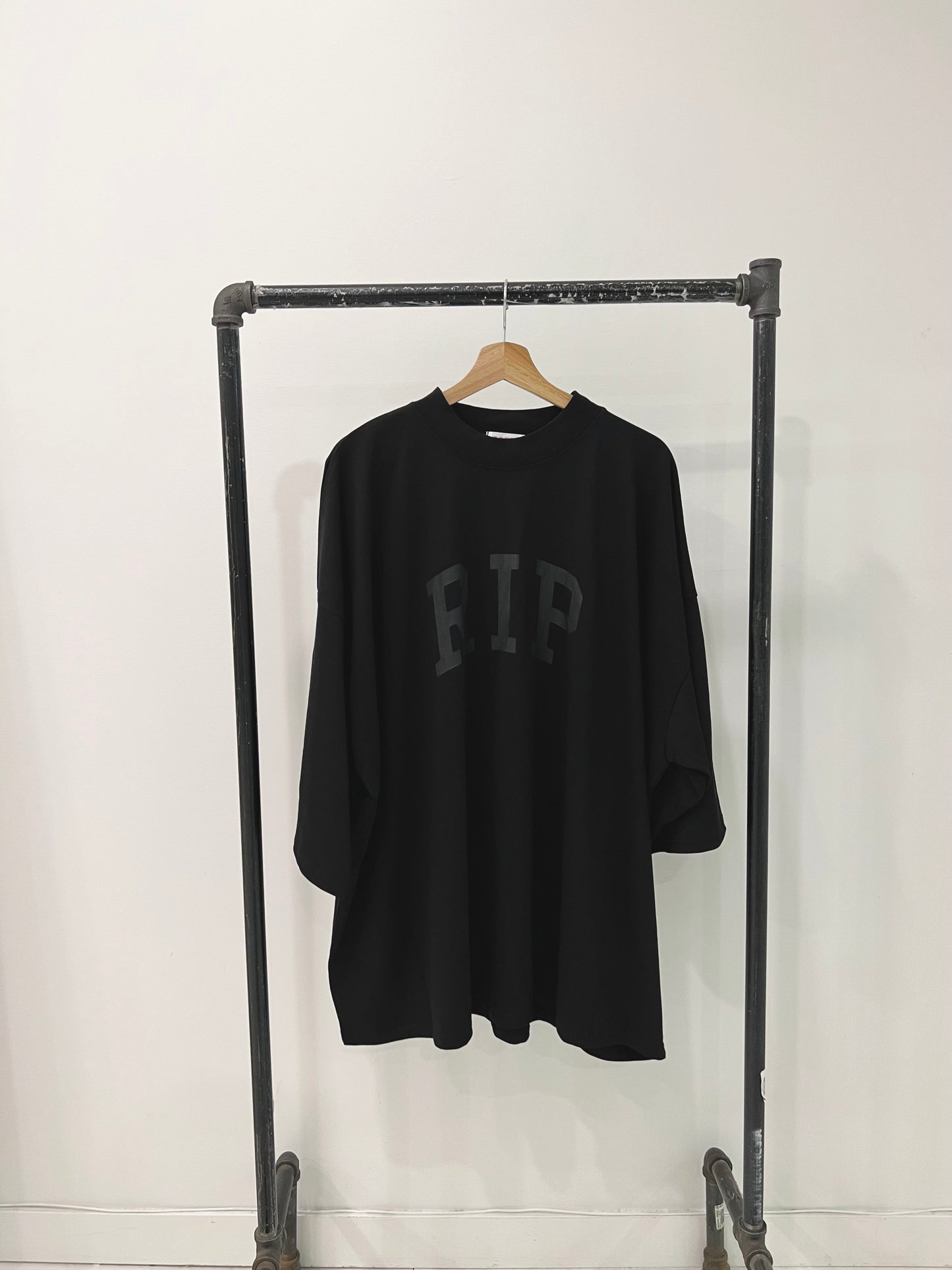 TAKI Oversized high-neck tee