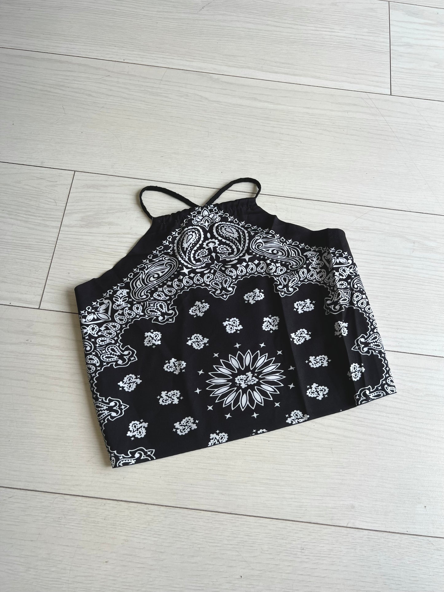 HOLIC Bandana halter top