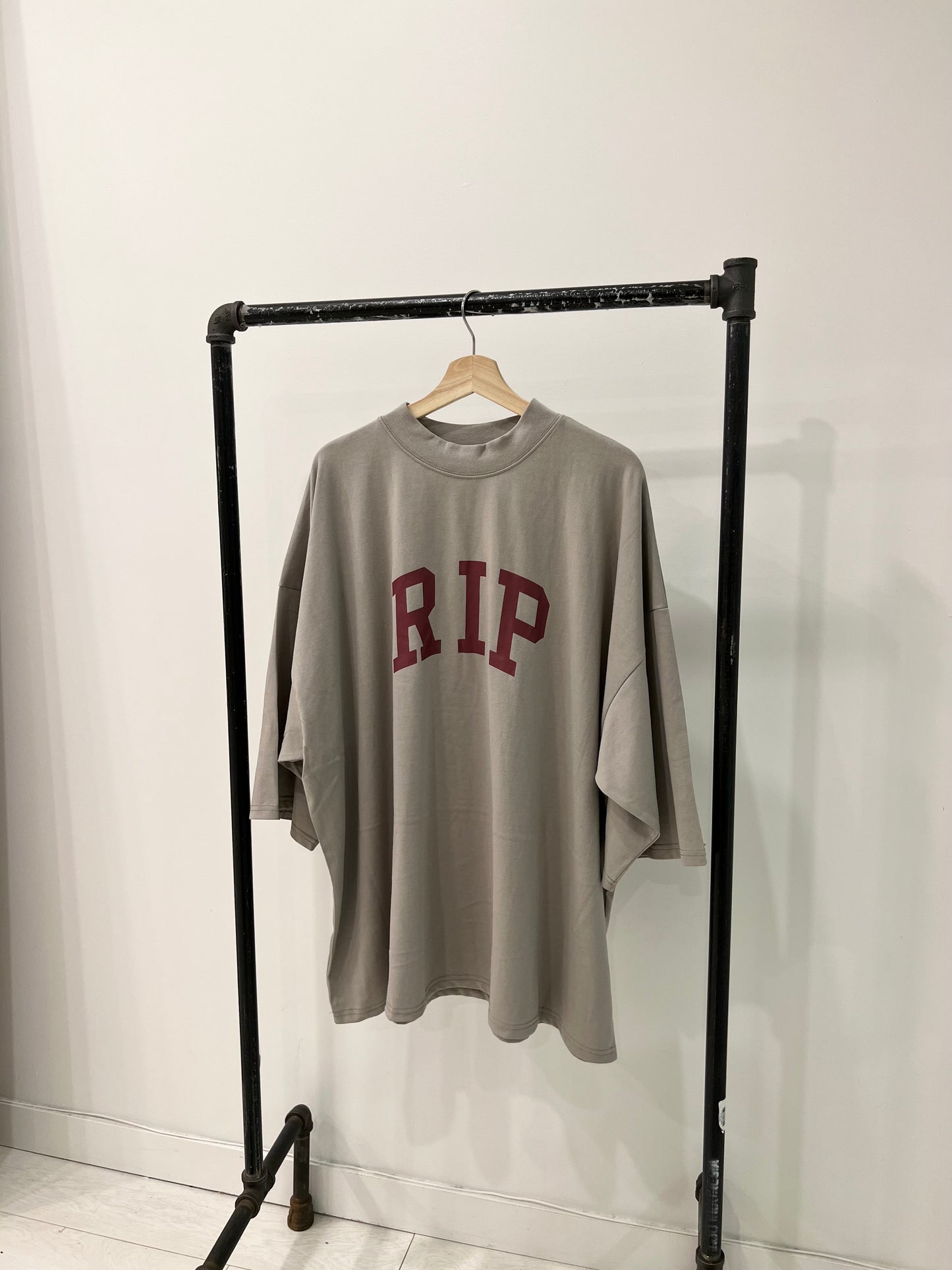 TAKI Oversized high-neck tee