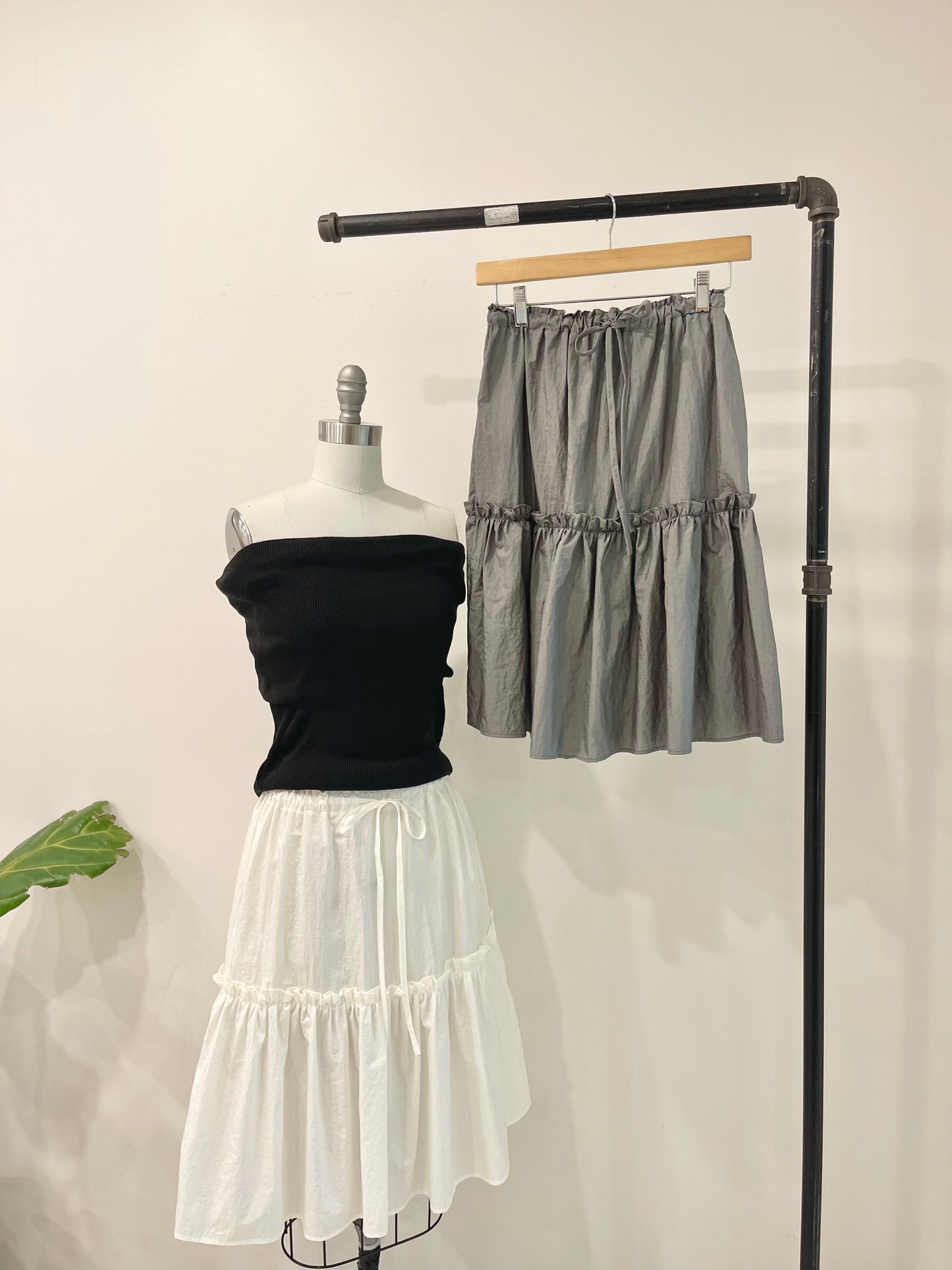 SHOOK Metallic midi skirt