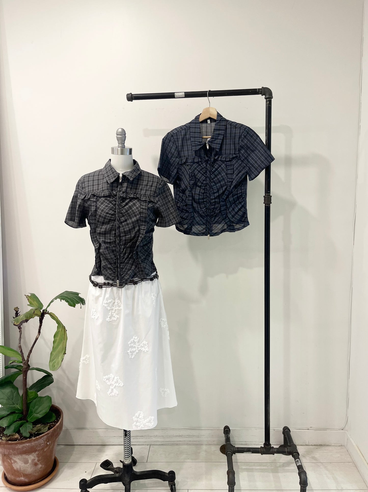 HAZEL Plaid zip-up blouse