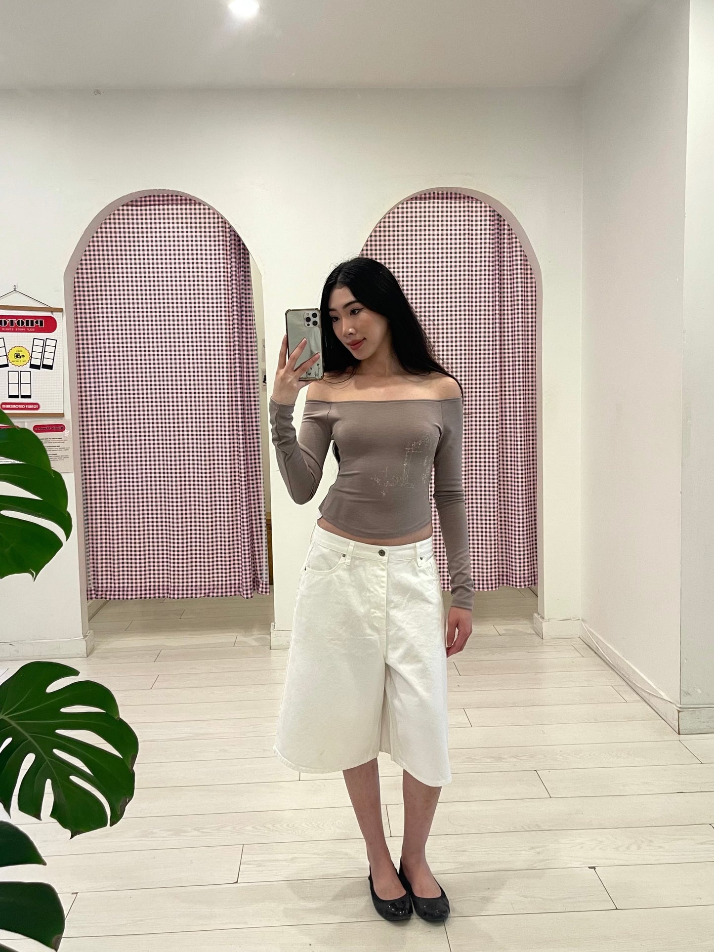 FLEUR Off-shoulder tee