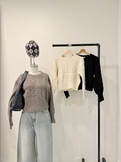 TIDE Cable-knit sweater