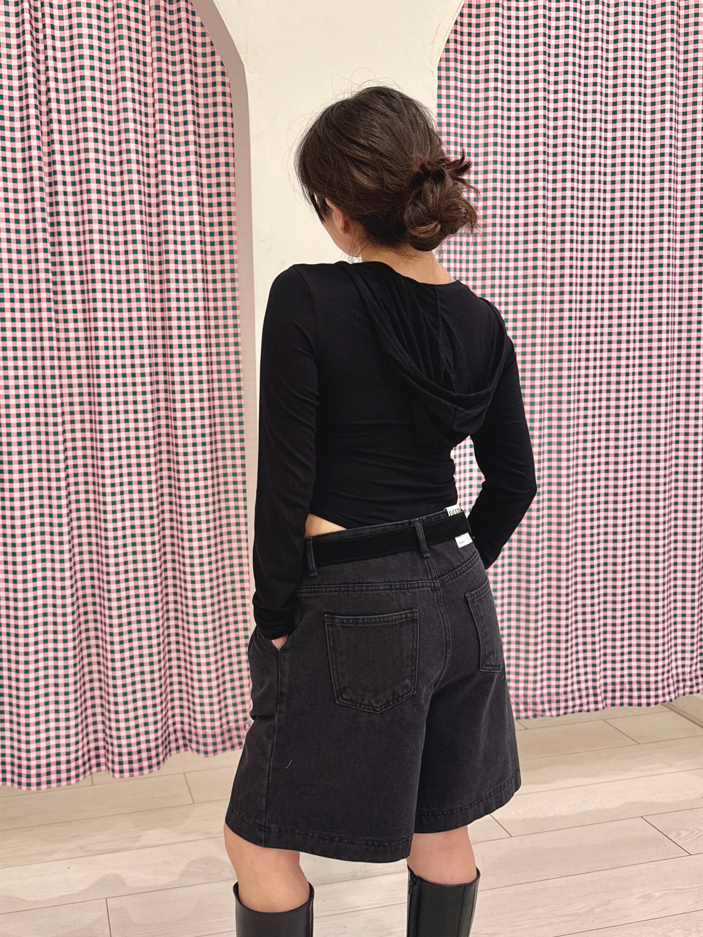 VOICE Black denim shorts