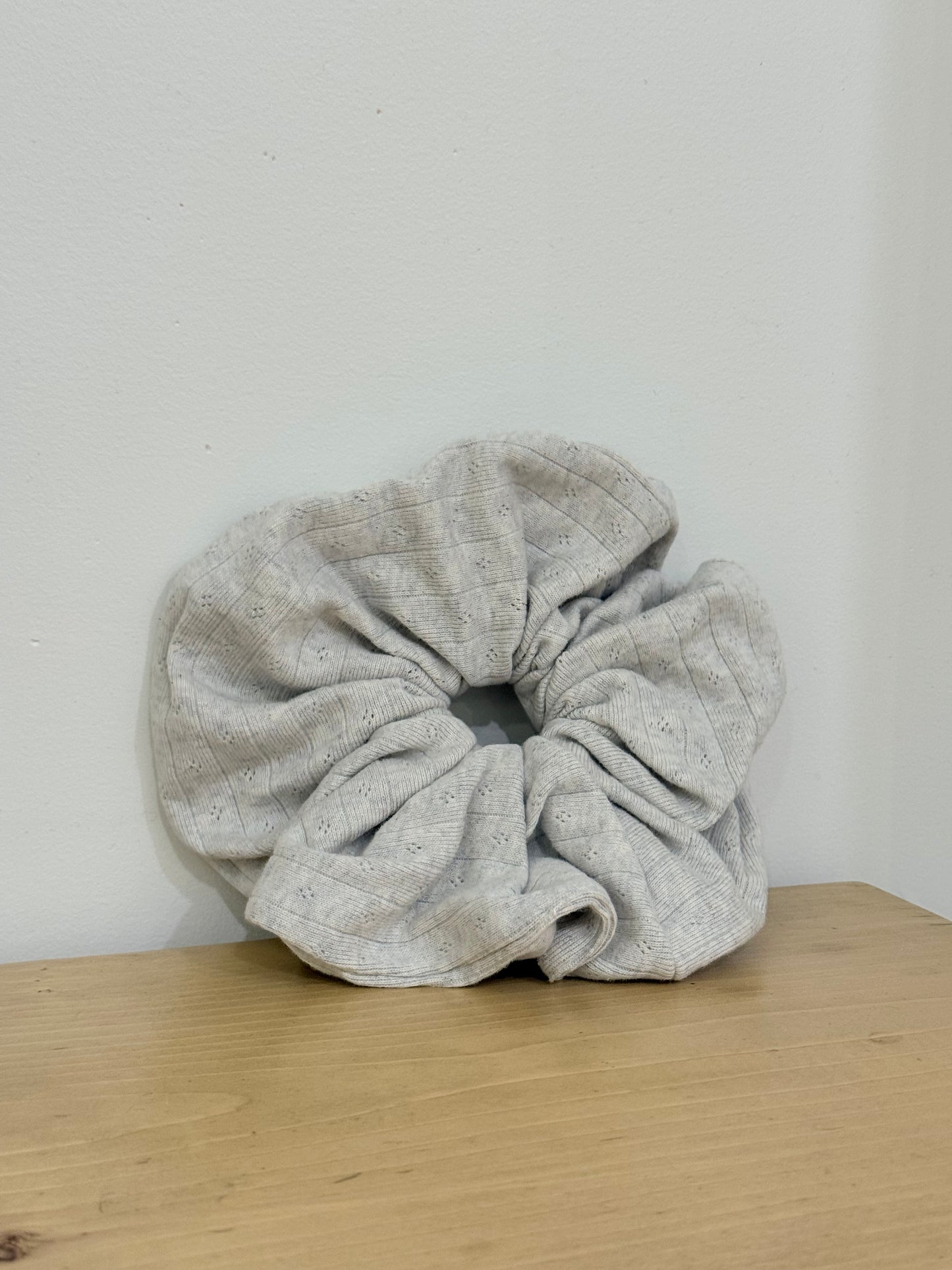 LEON Oversized scrunchies