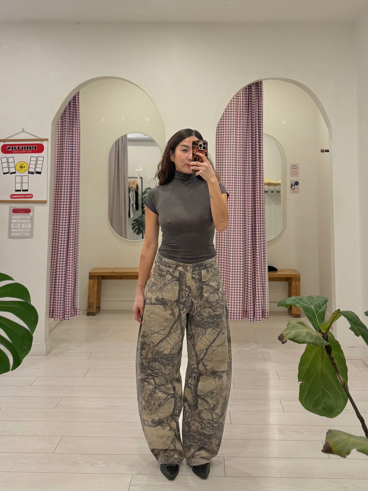 CORTIS  Camo barrel jeans