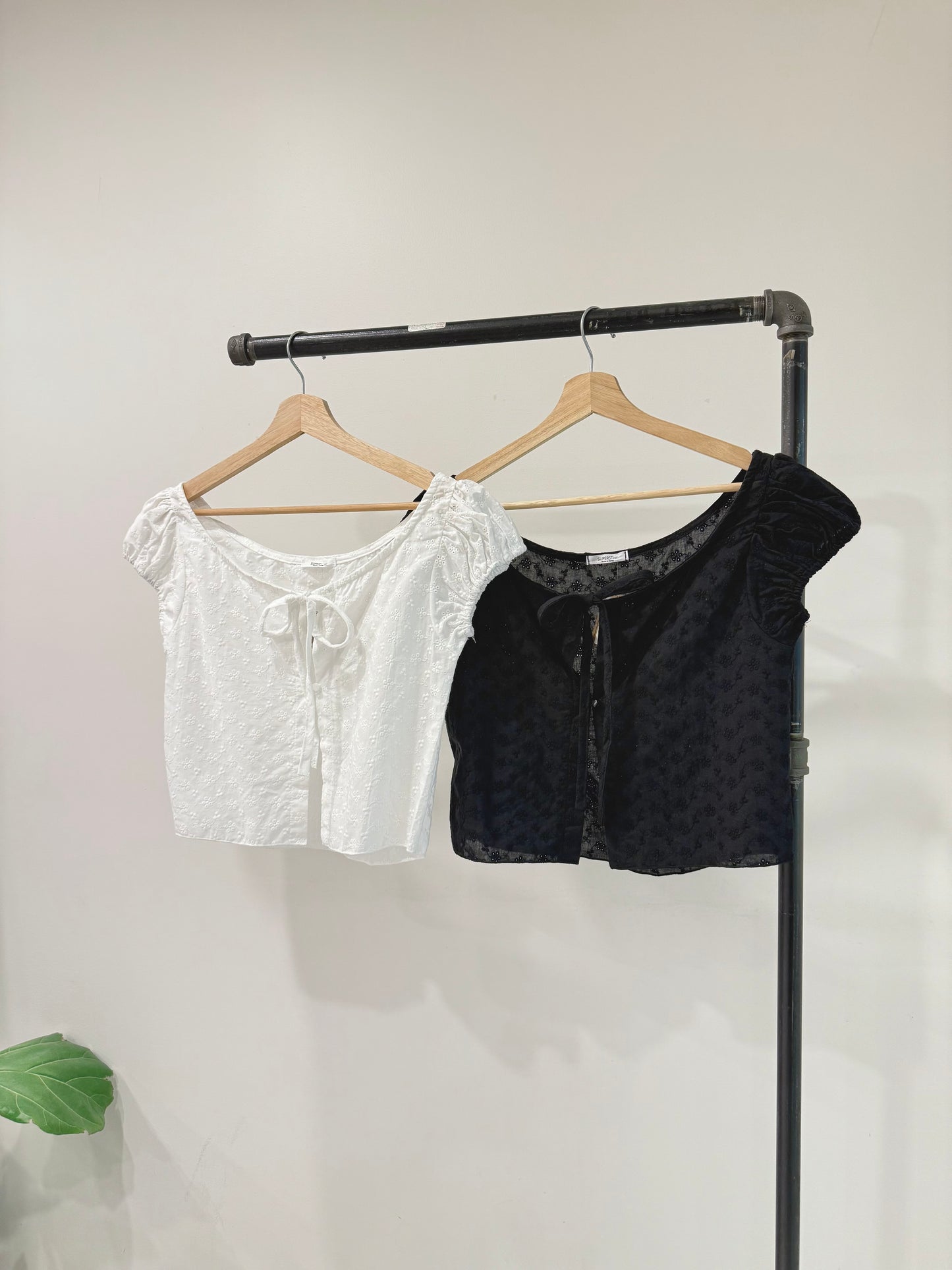 SING Eyelet shirt