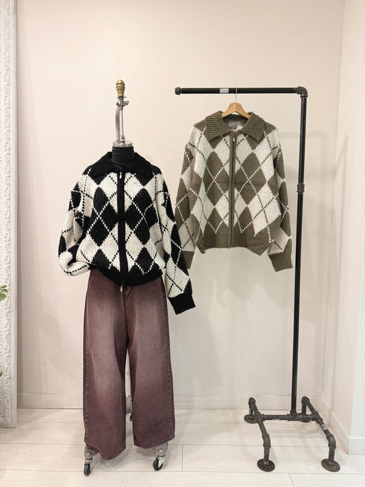 TOHO Argyle zip-up sweater
