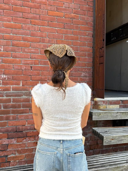 MAAM Cheetah triangle scarf