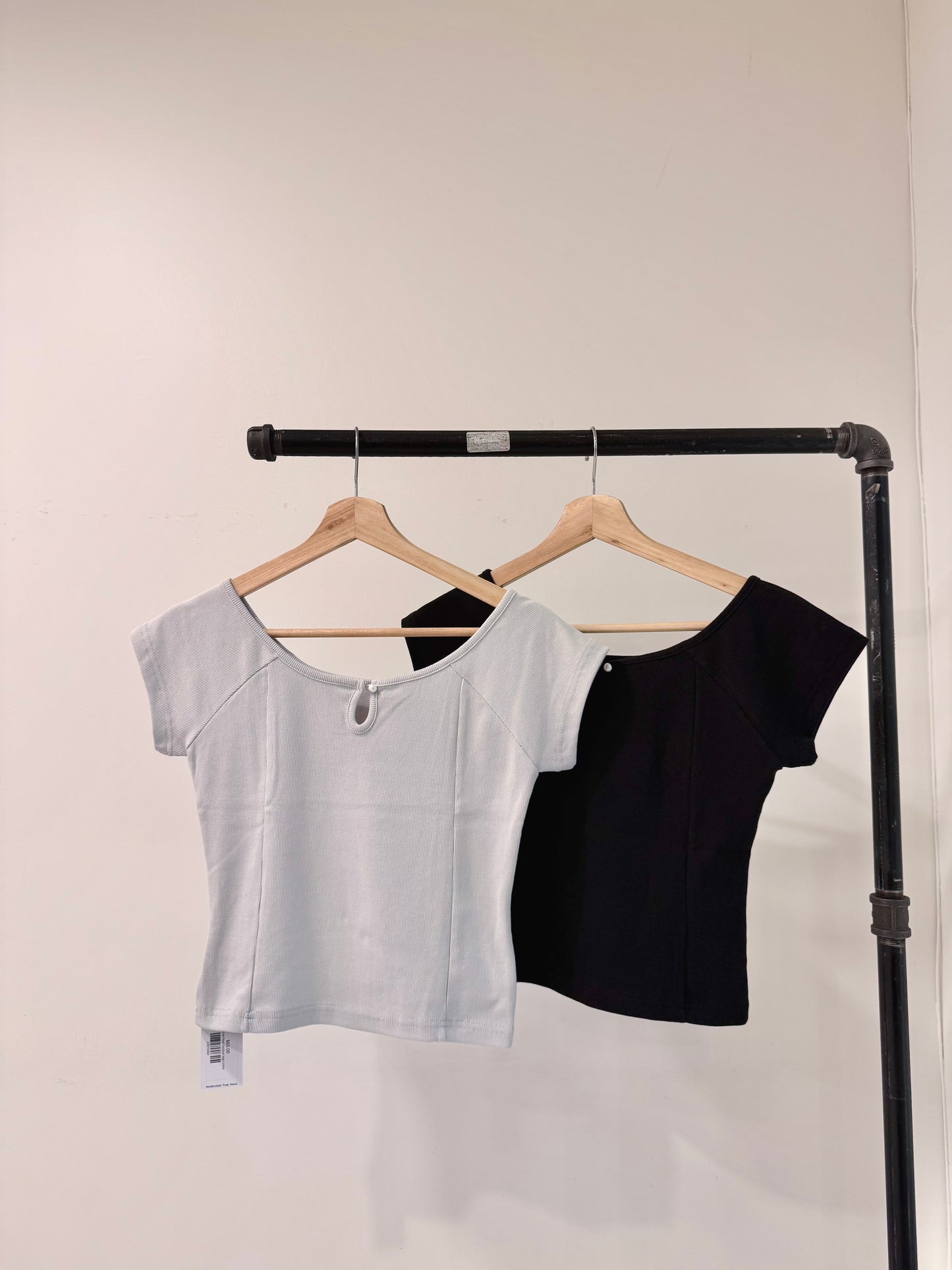 TABITHA Pearl button top