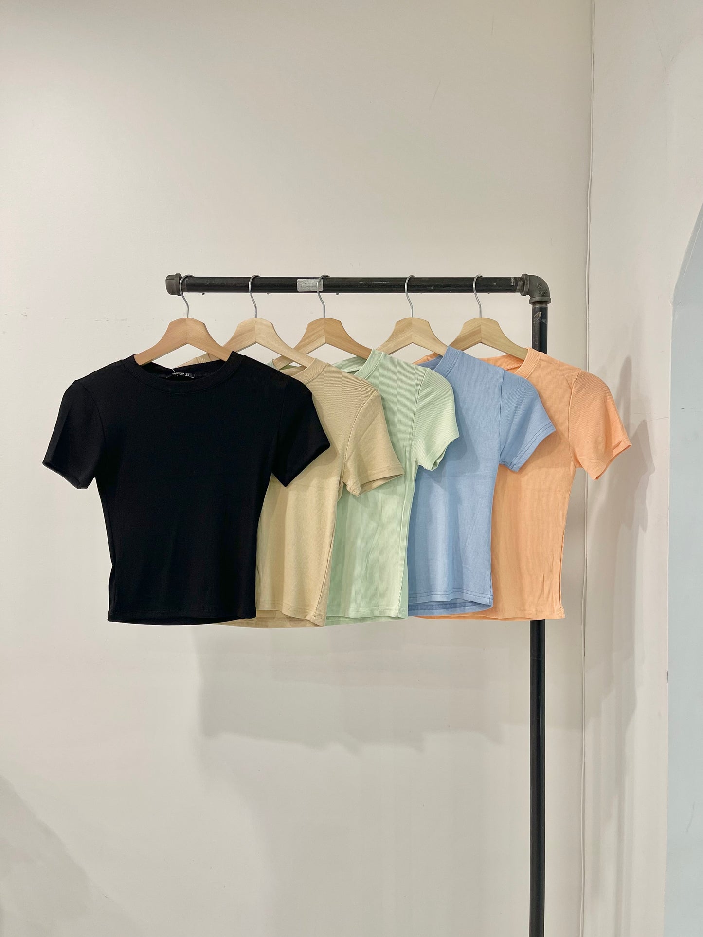 MOMI Soft ribbed top