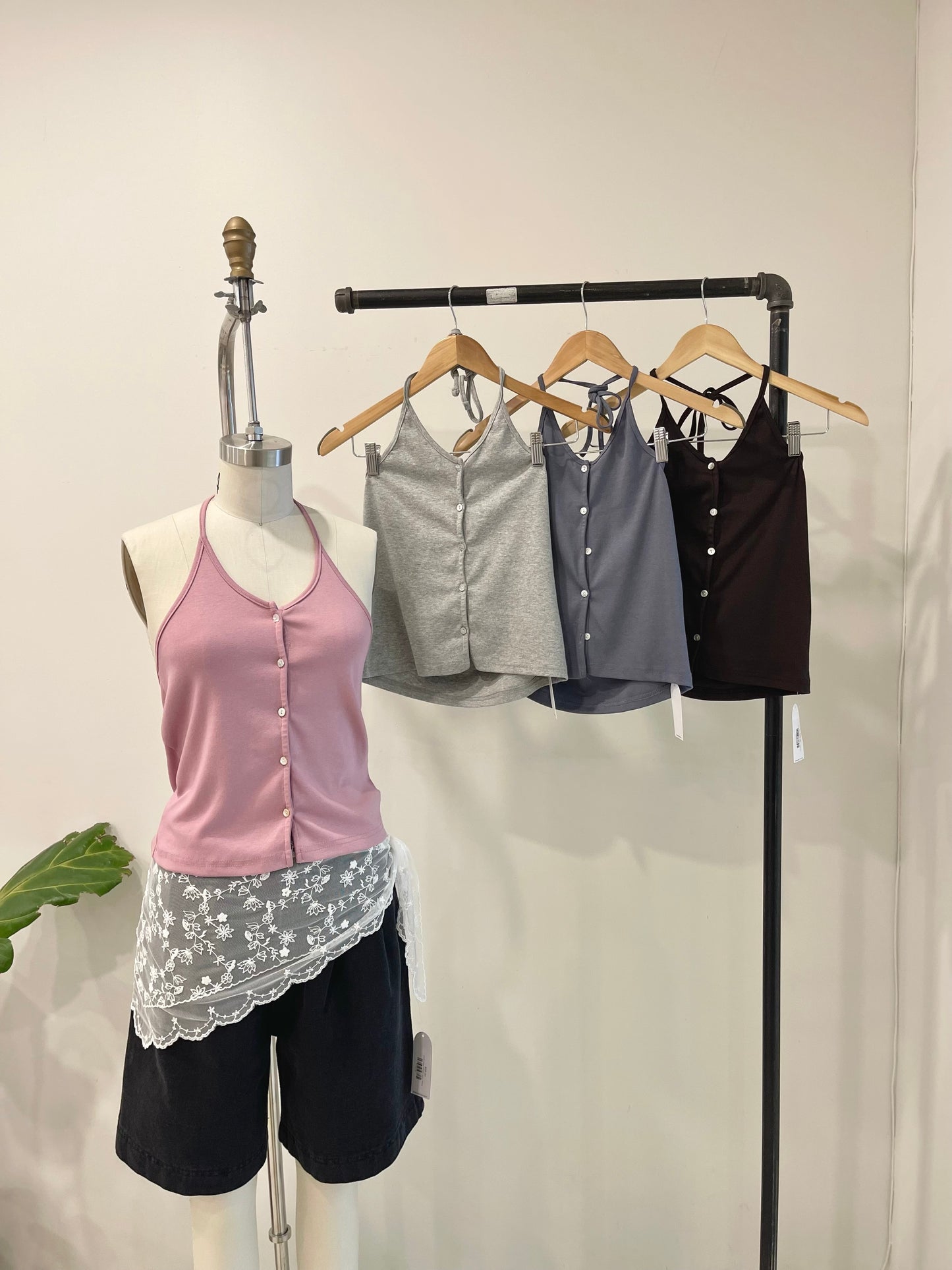 SHAW Halter top