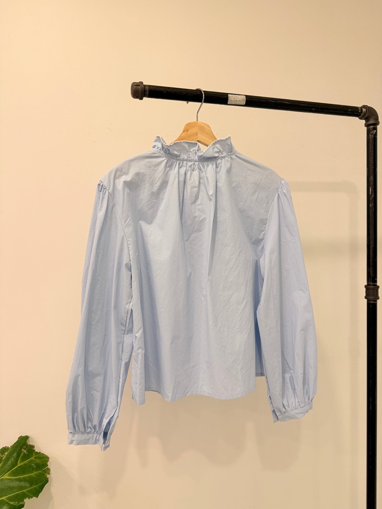 SLIDE Ruffle shirt