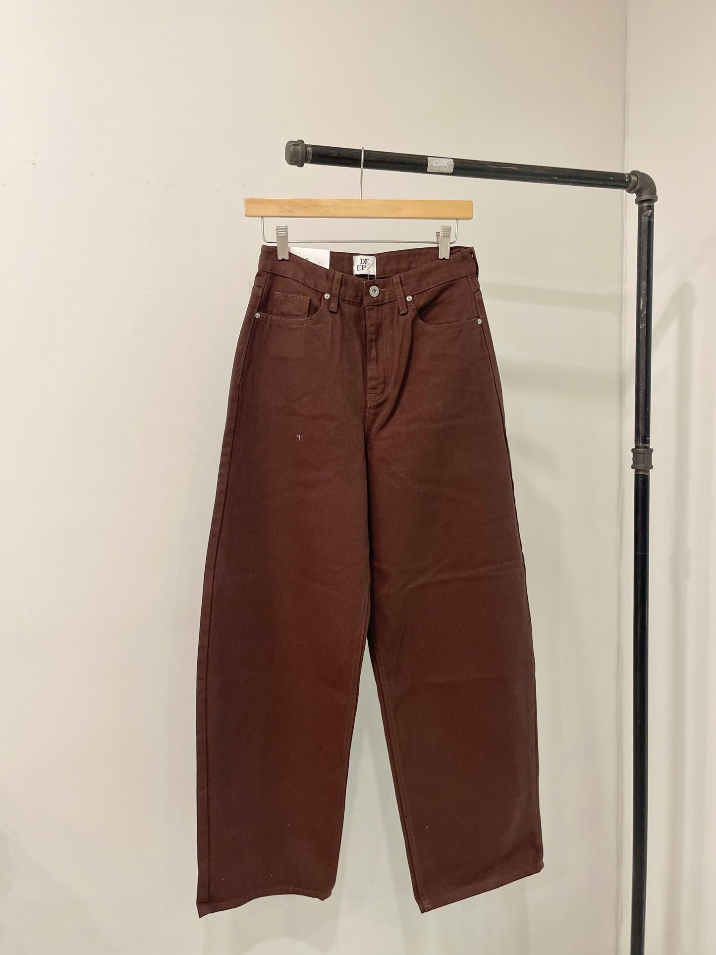 PANE Wide legged jeans