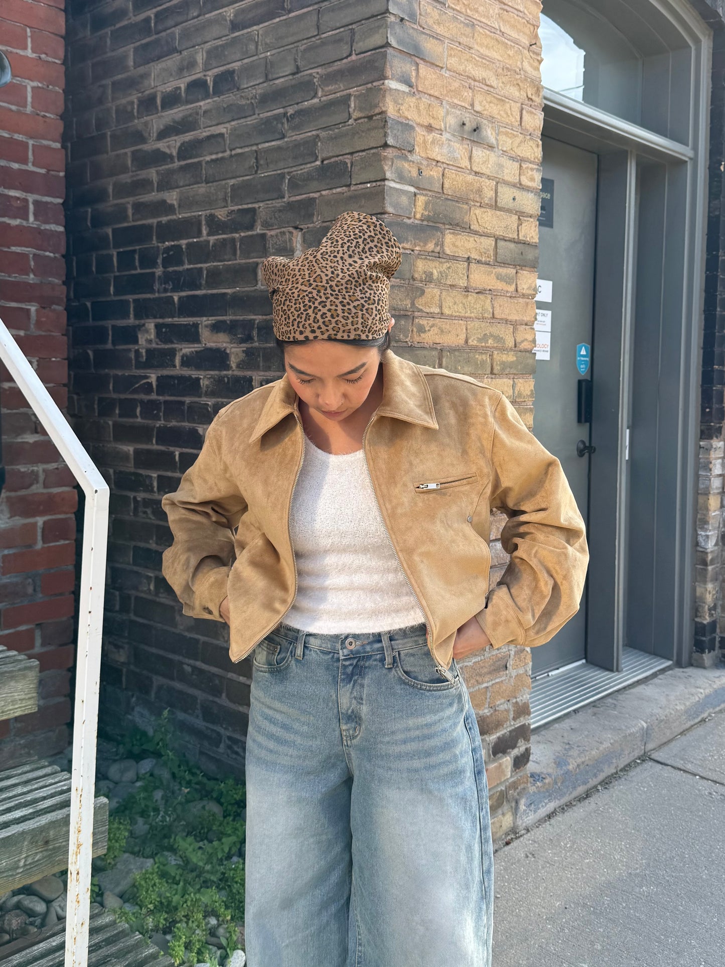 MAAM Cheetah triangle scarf