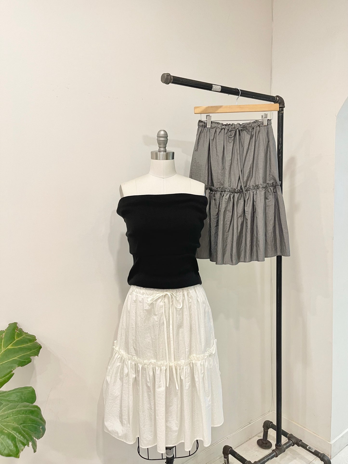 SHOOK Metallic midi skirt