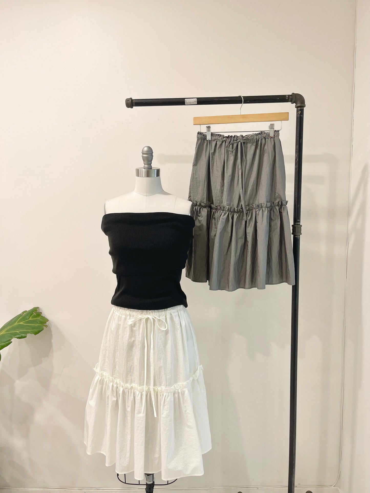 SHOOK Metallic midi skirt