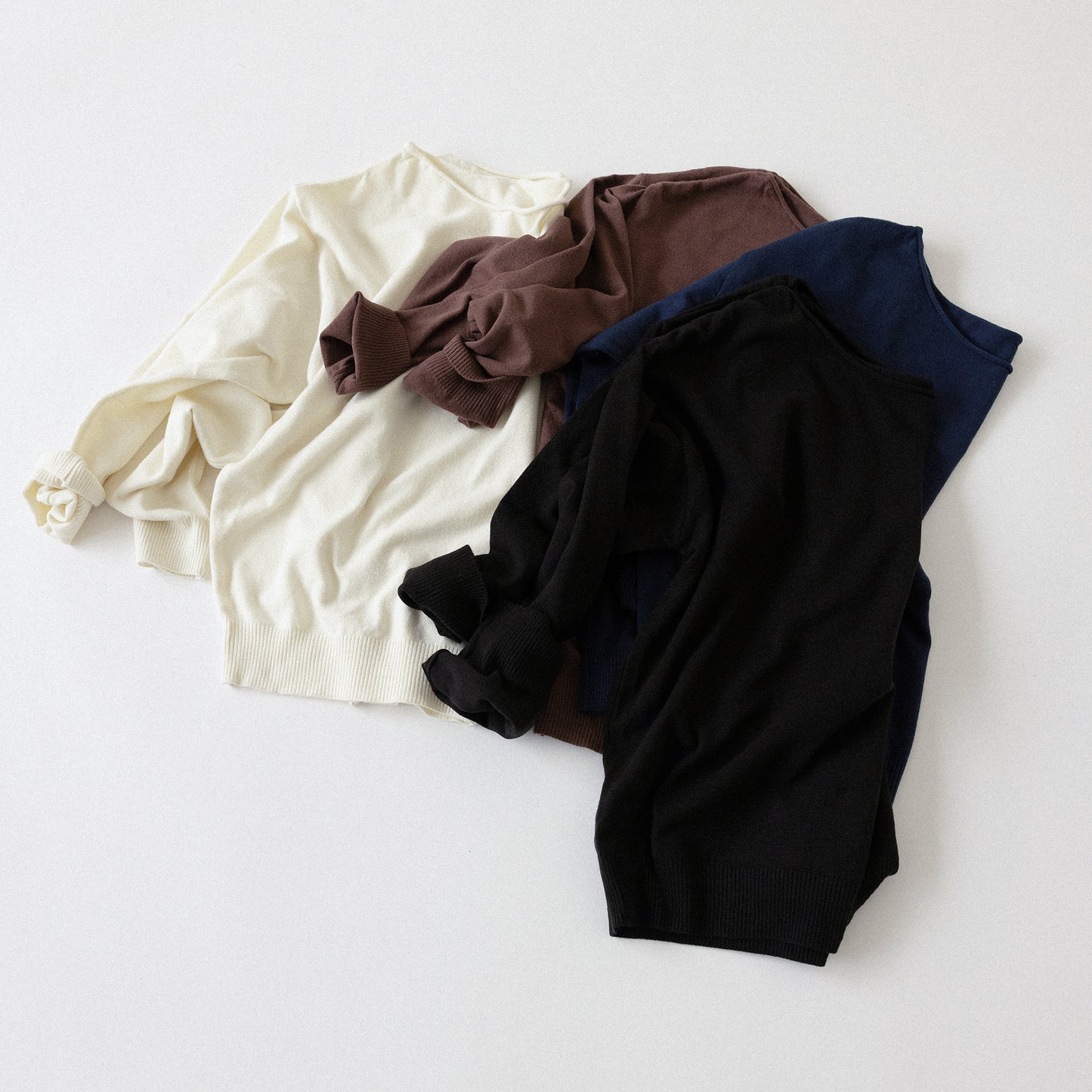 REMARK Boatneck sweater