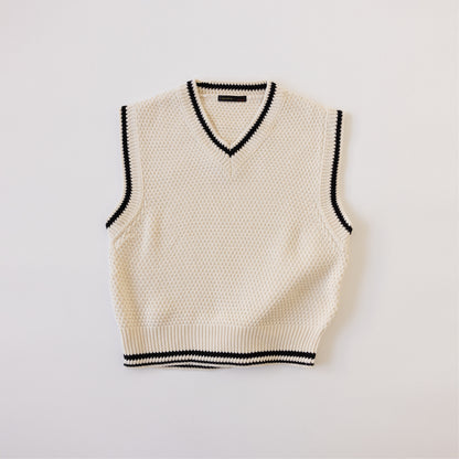 KIND Knit vest