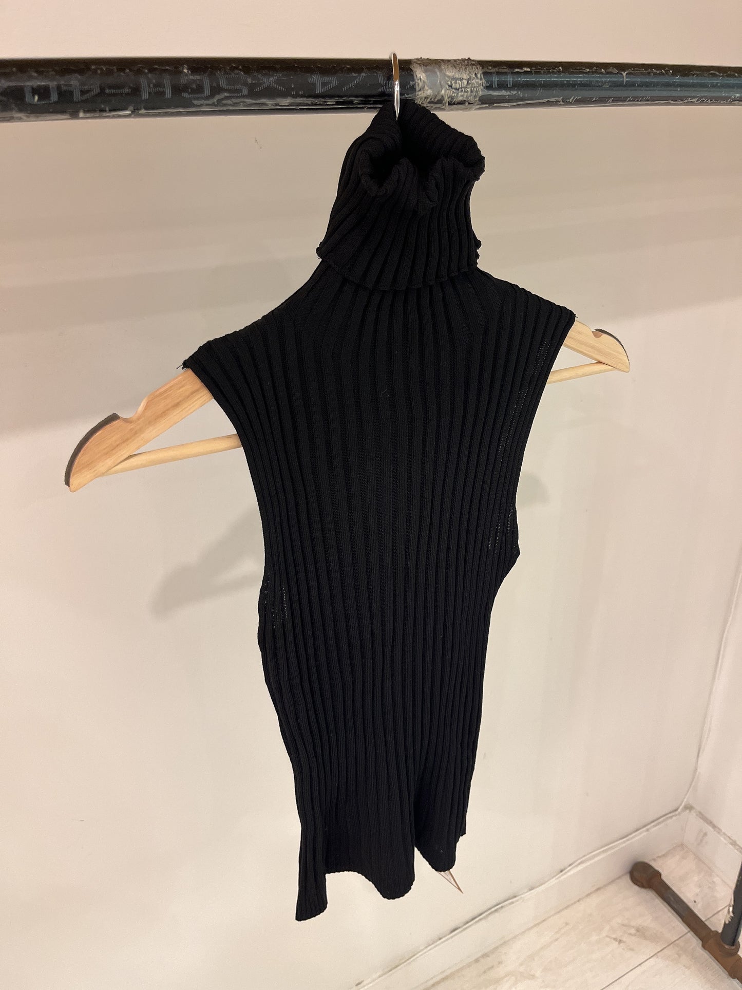 NART Ribbed turtleneck tanktop