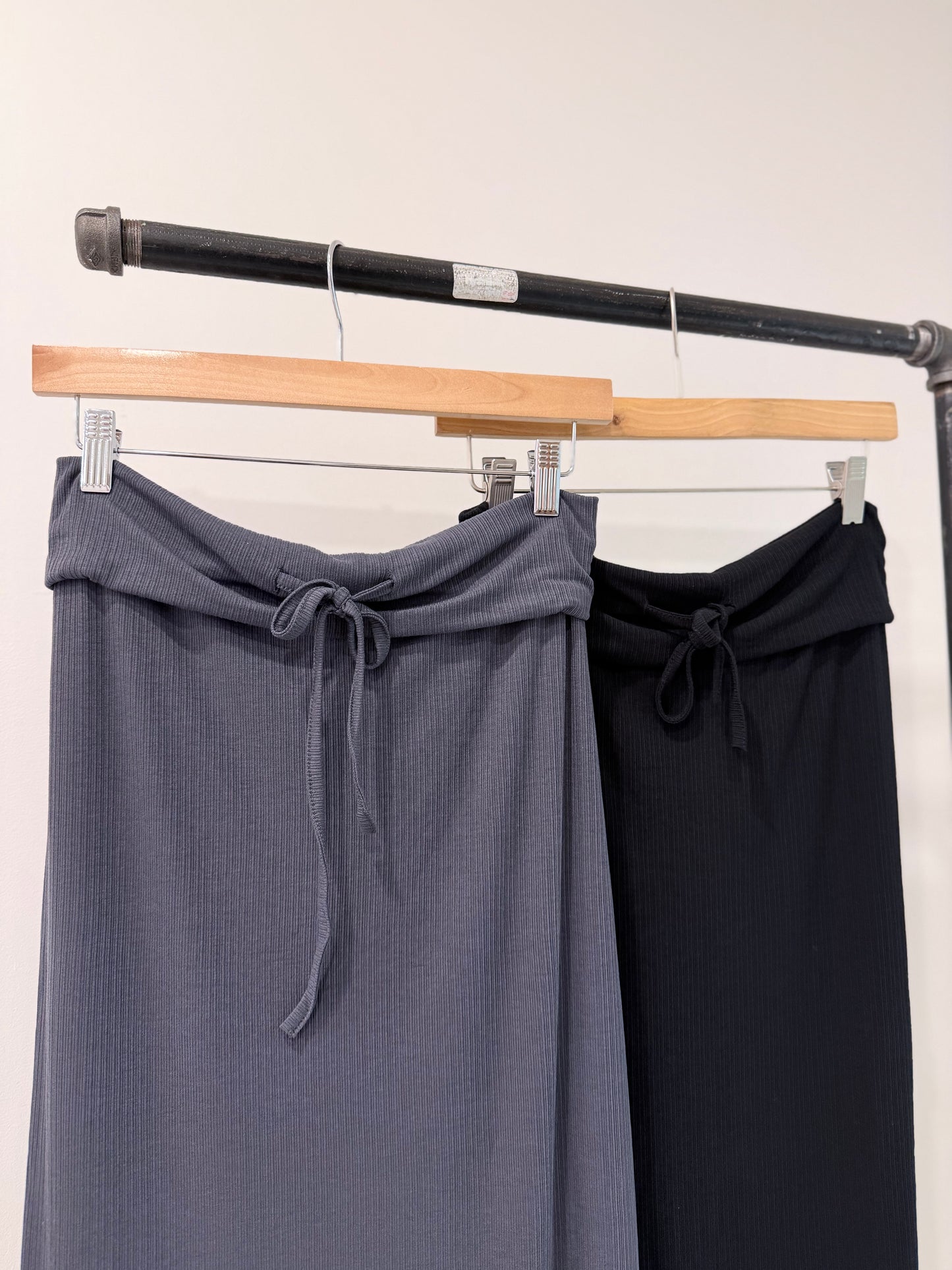 NAOMI Fold-over skirt